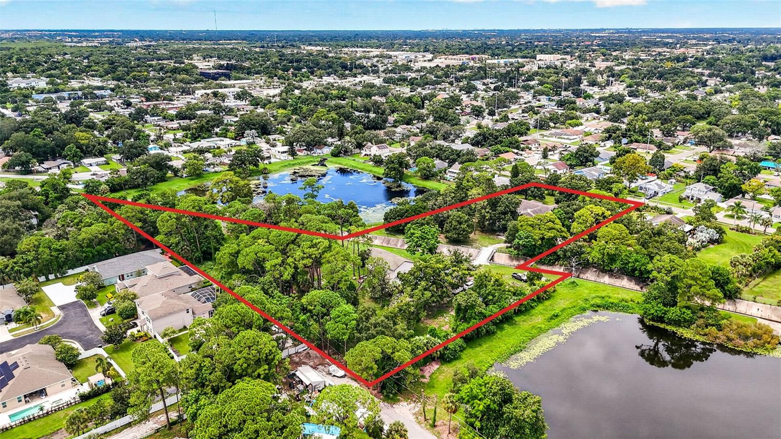 Listing photo id 27 for 6320 66th Avenue