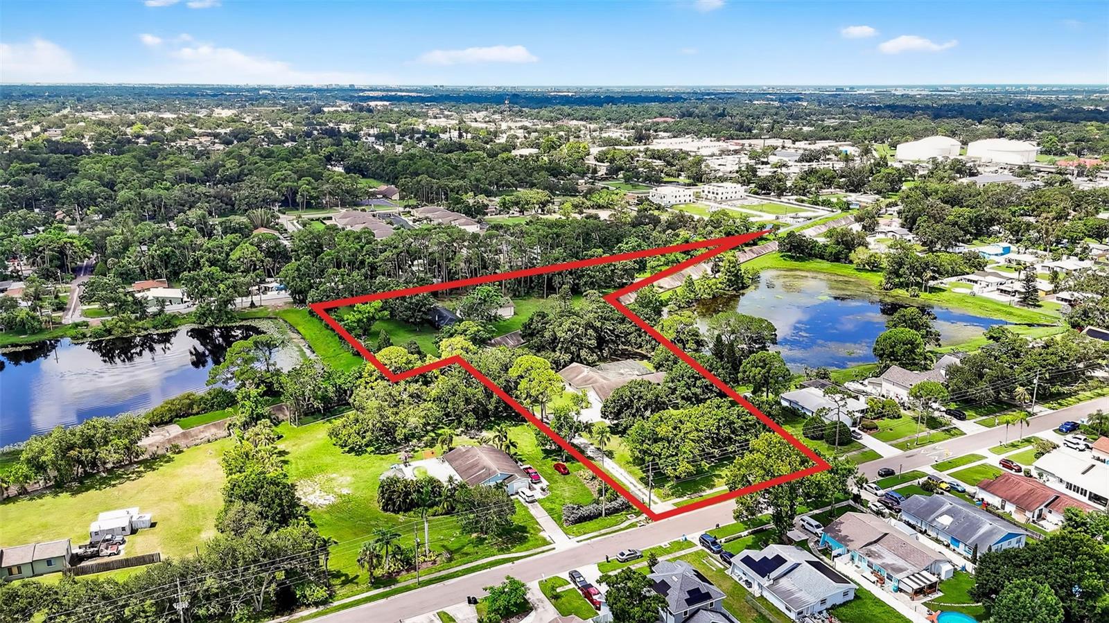 Listing photo id 56 for 6320 66th Avenue