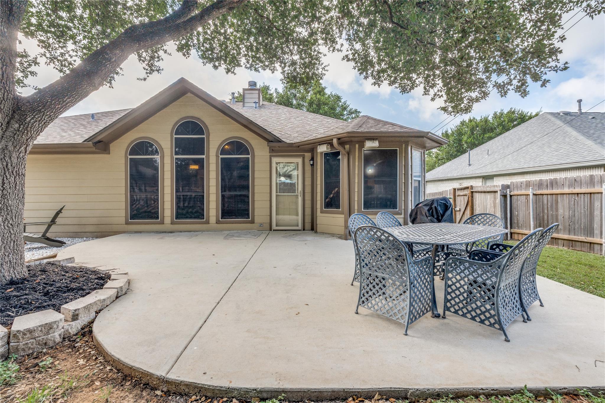 Image 29 of 37 For 1083 Running River