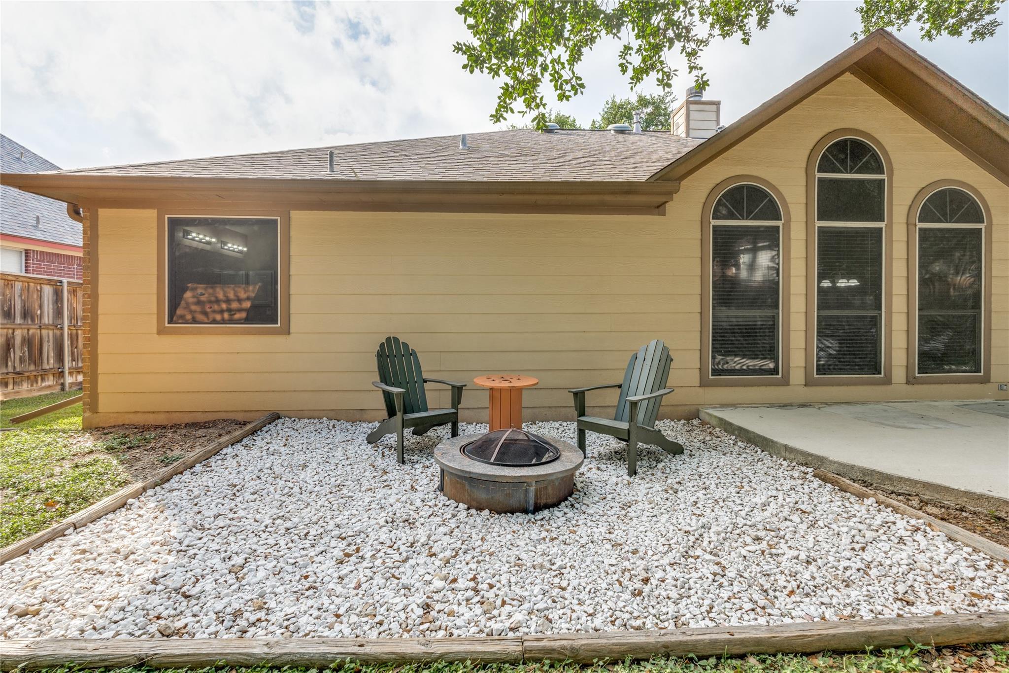 Image 30 of 37 For 1083 Running River