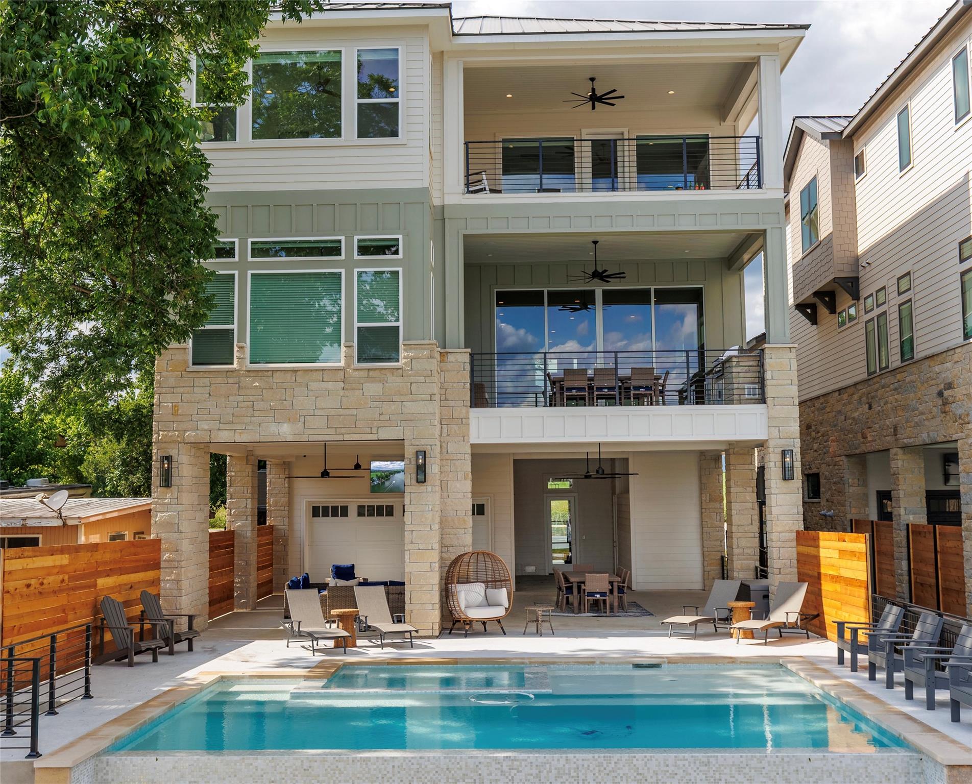 Details for 563 Ellen Williams Loop, Kingsland, TX 78639