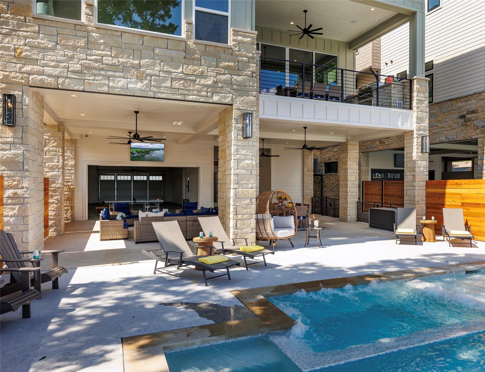 Image 7 of 40 For 563 Ellen Williams Loop