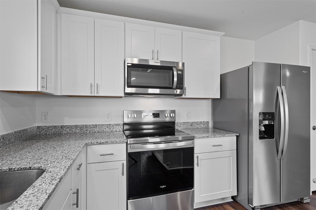 Image 10 of 36 For 812 Heartseed Ave