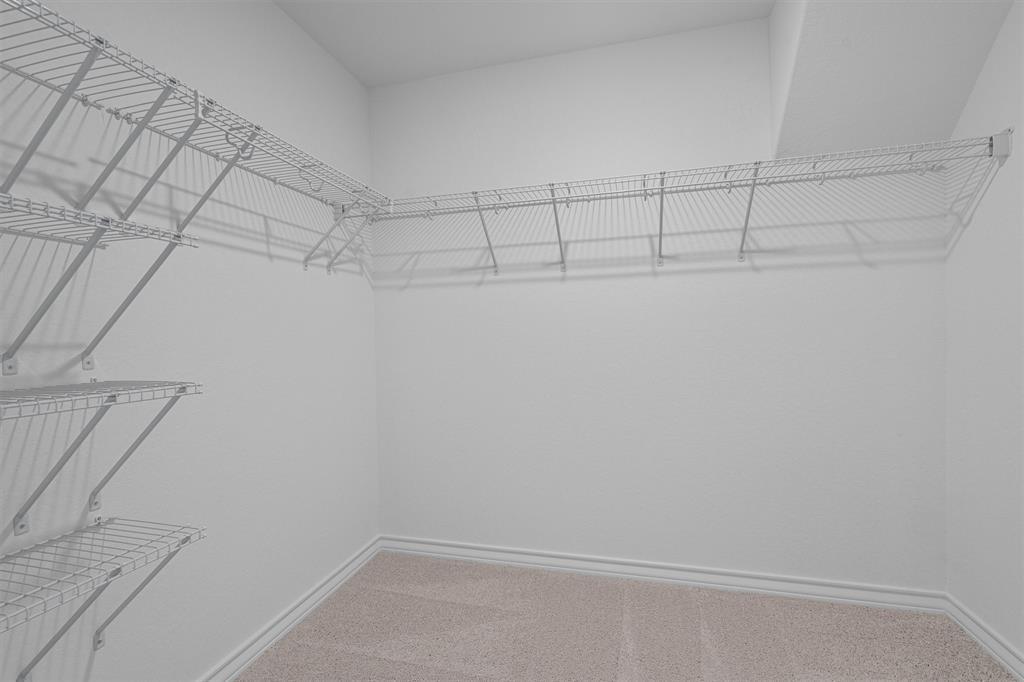 Image 23 of 36 For 812 Heartseed Ave