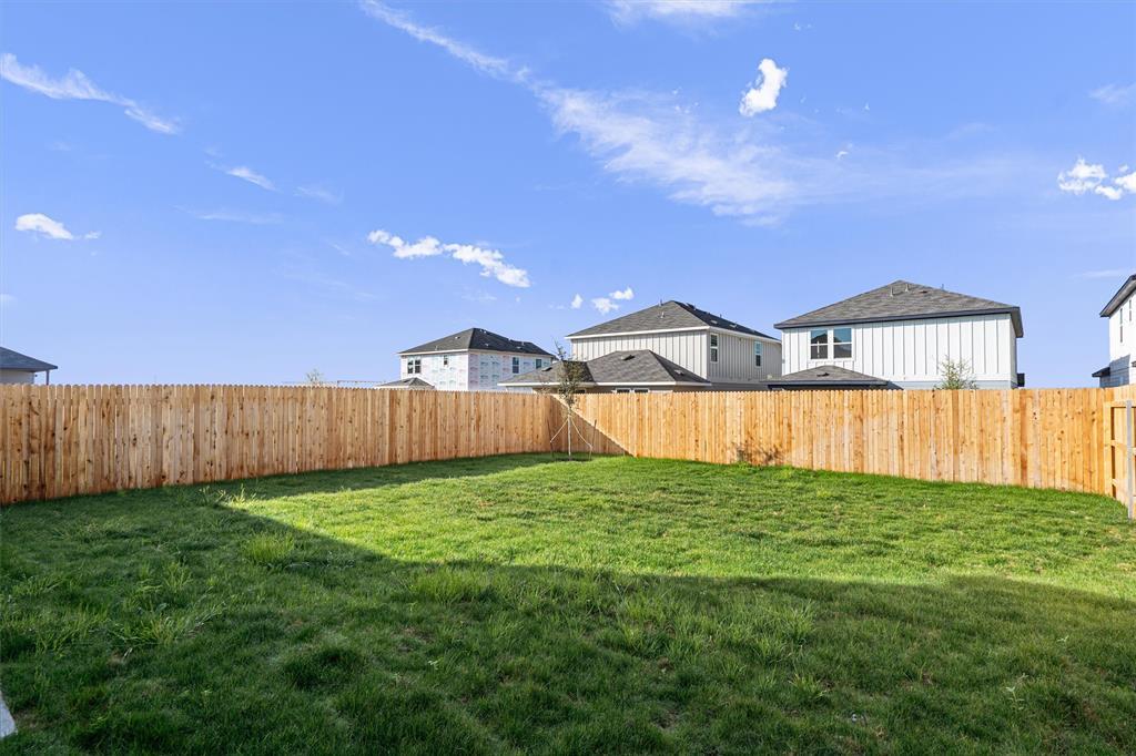 Image 30 of 36 For 812 Heartseed Ave