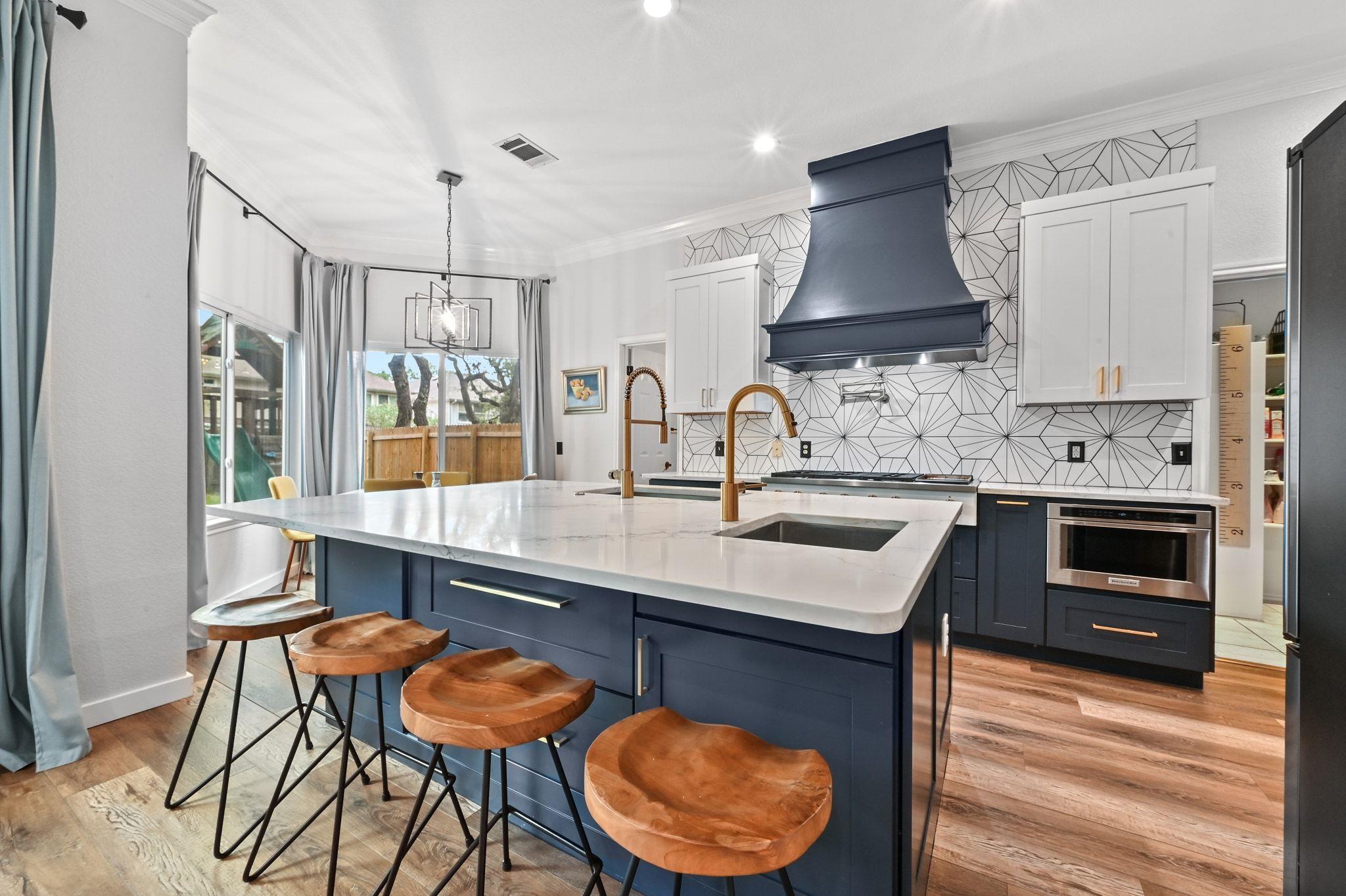 Details for 6609 Oasis Dr, Austin, TX 78749