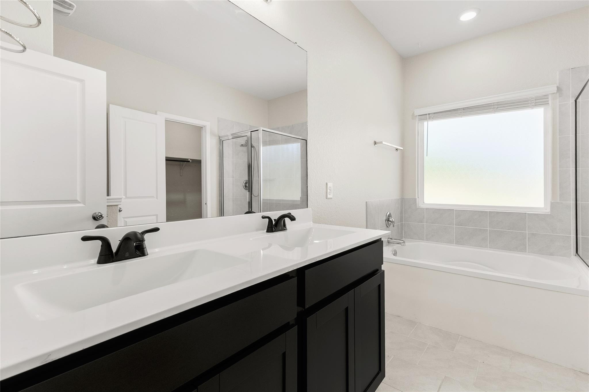 Image 12 of 20 For 451 Butterfly Bush Ct