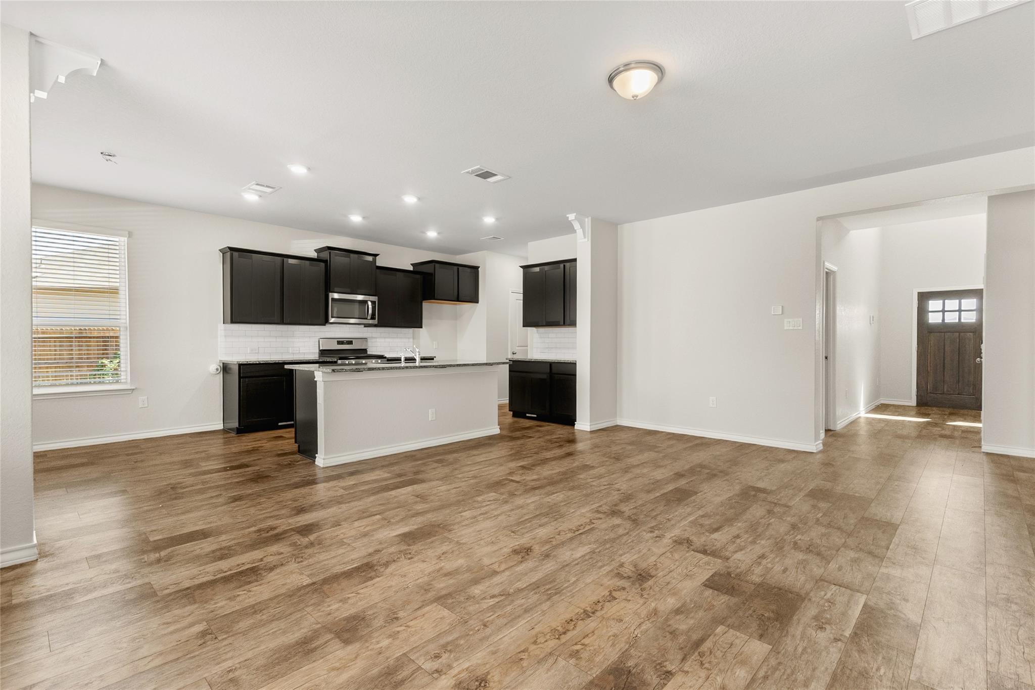 Image 6 of 20 For 451 Butterfly Bush Ct