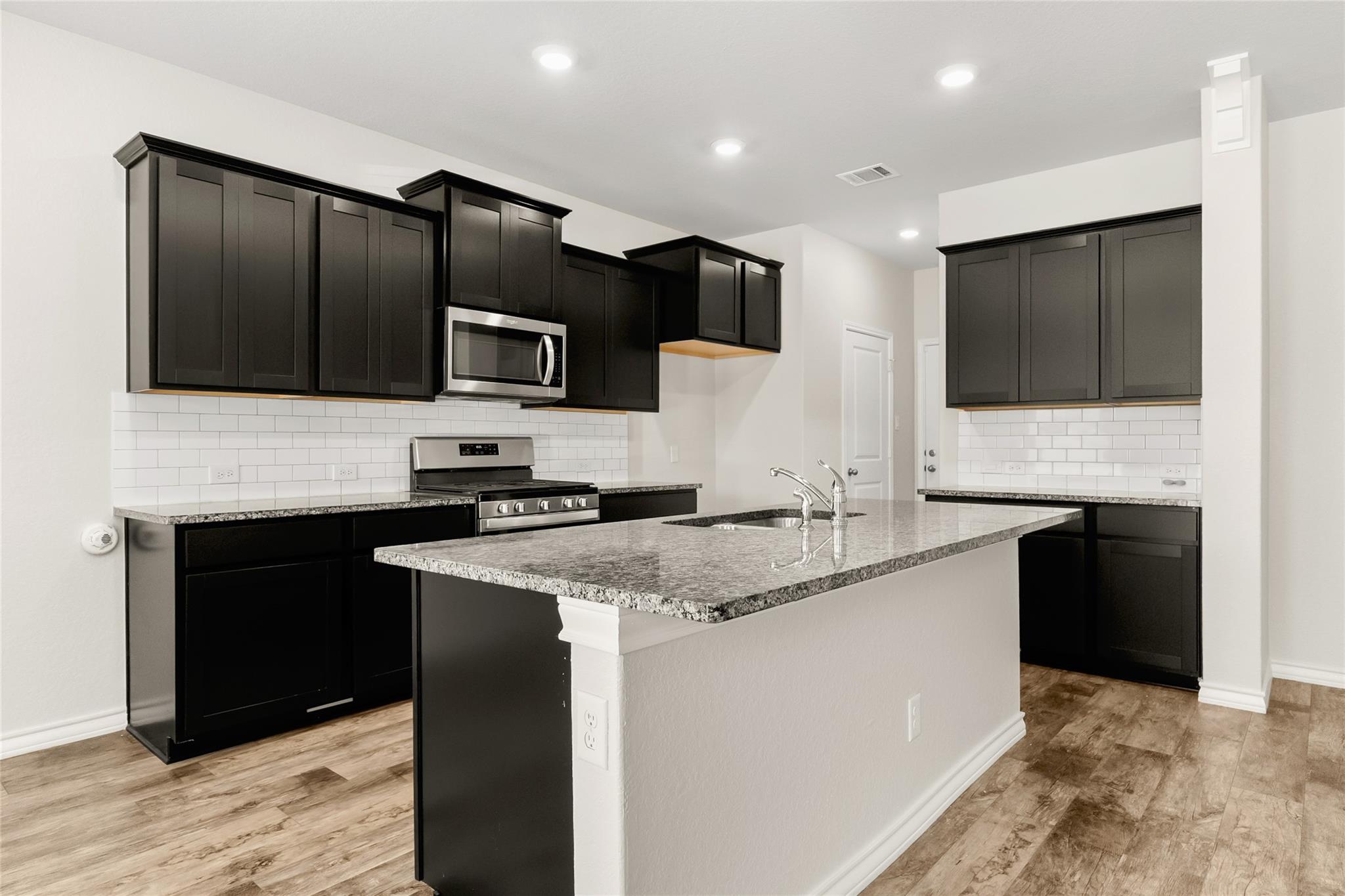 Image 7 of 20 For 451 Butterfly Bush Ct