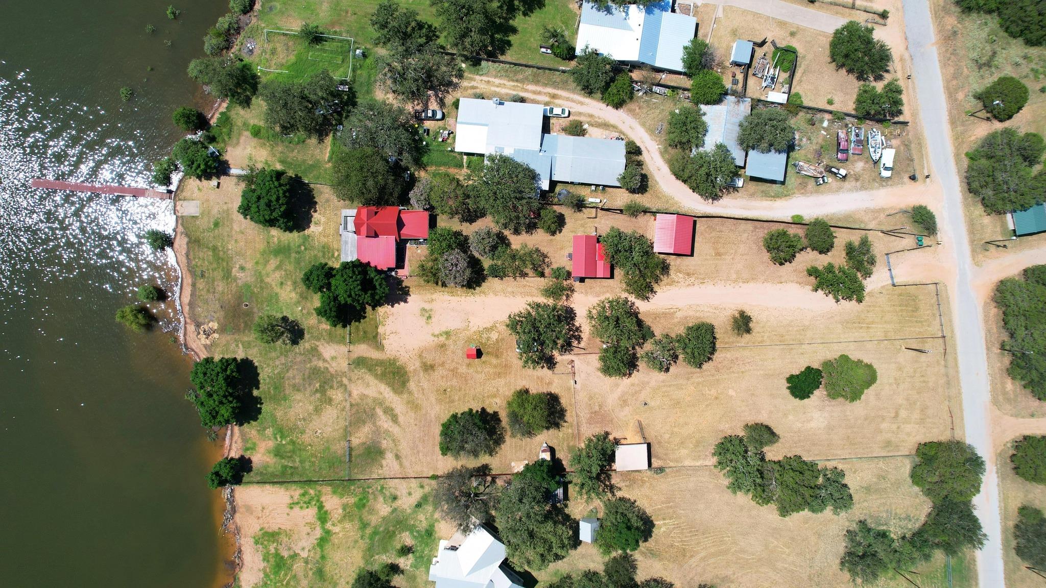 Image 36 of 40 For 734 Island Dr