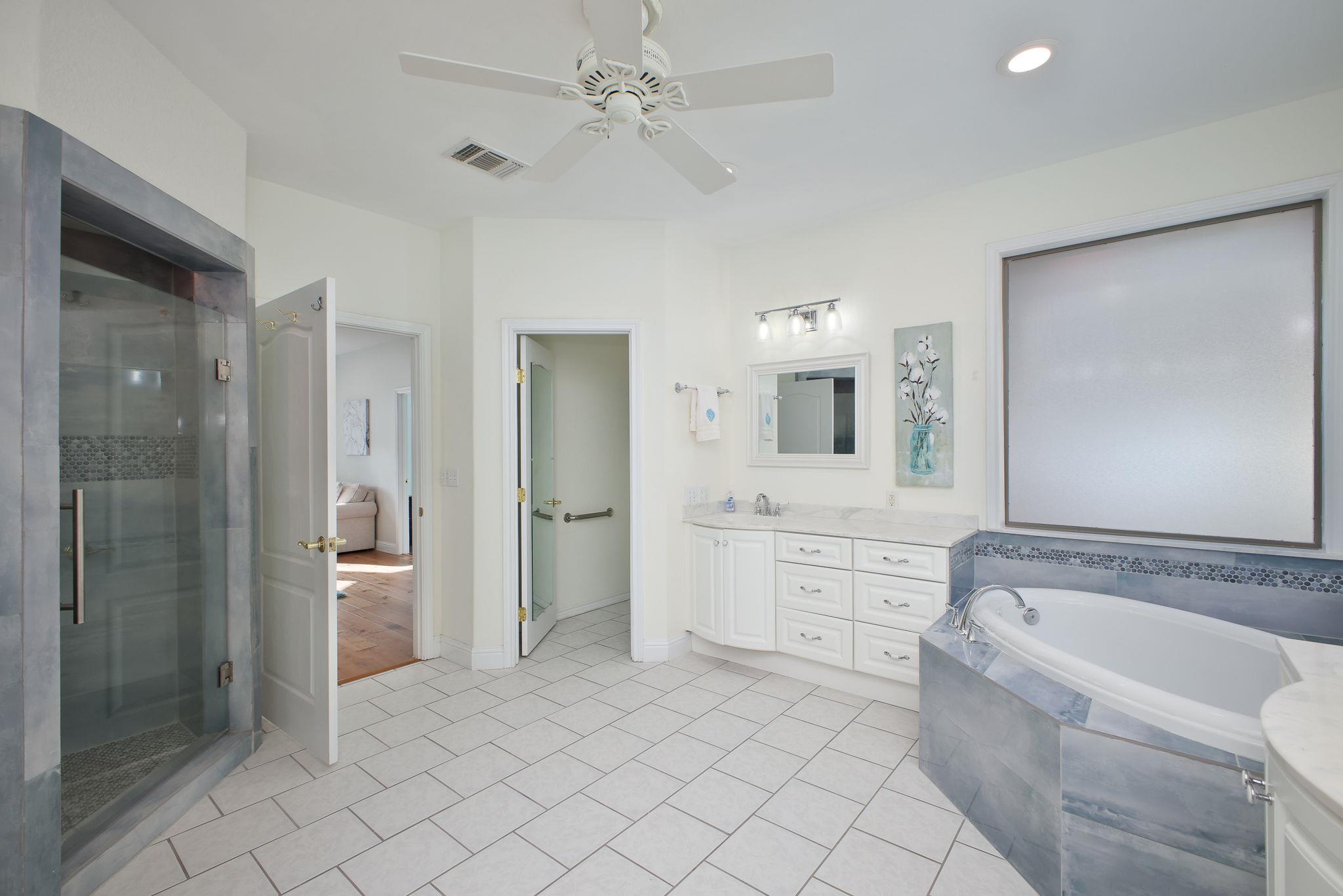 Image 22 of 39 For 244 Brooklynn Ln