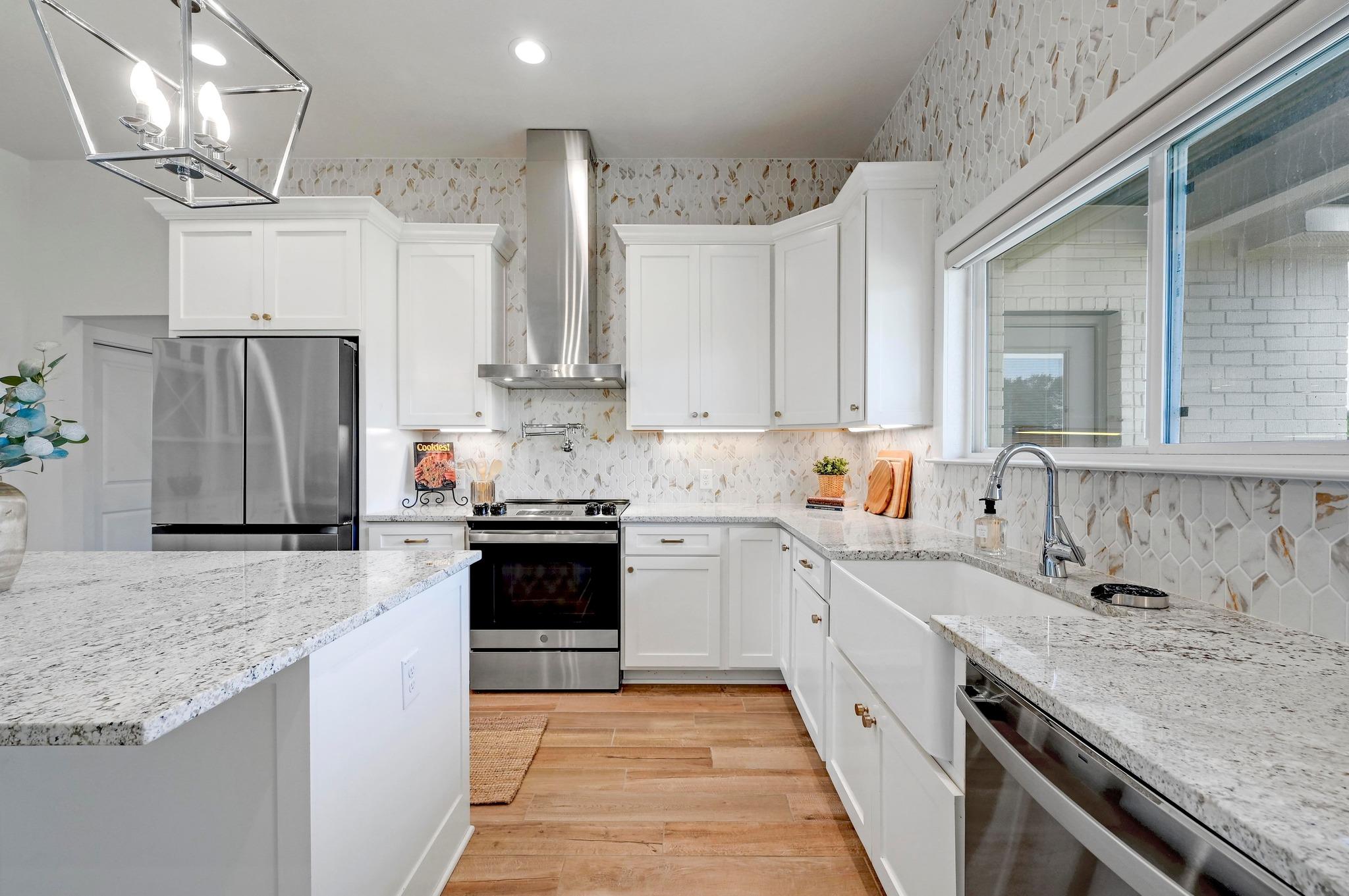 Image 14 of 40 For 105 Jacob Dearing St