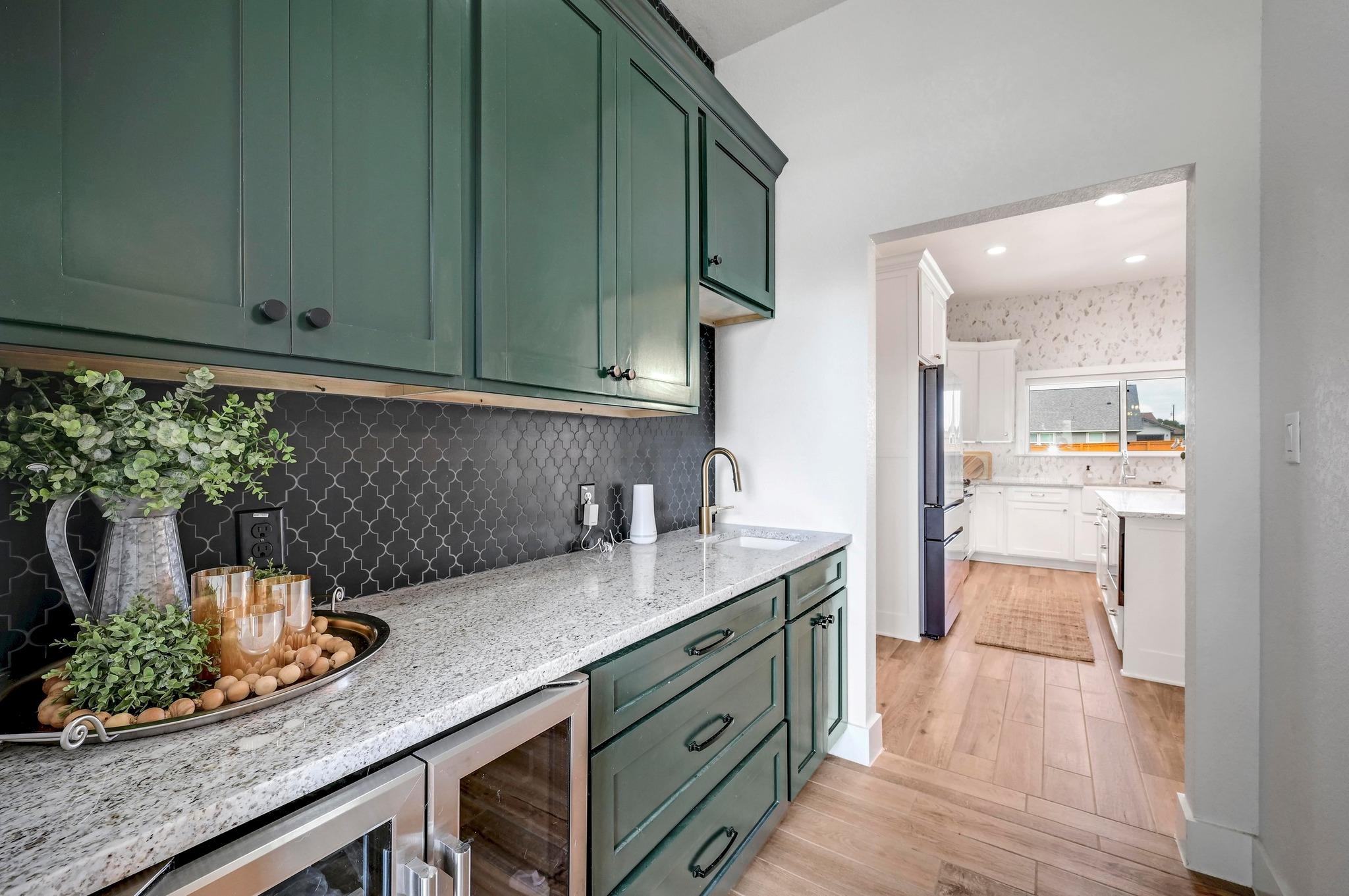 Image 17 of 40 For 105 Jacob Dearing St