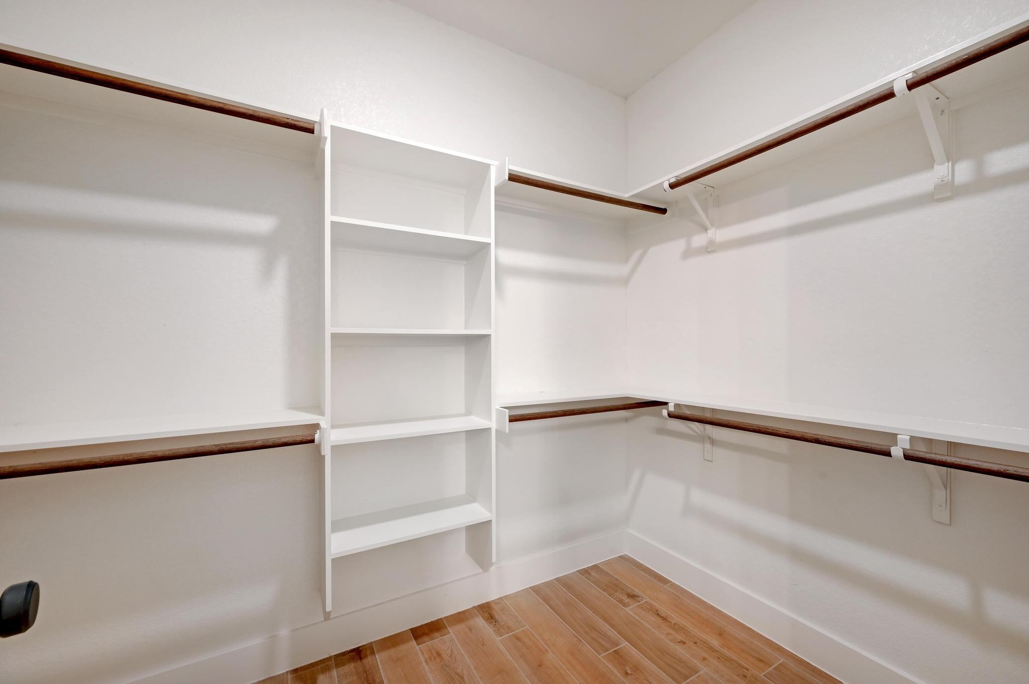 Image 27 of 40 For 105 Jacob Dearing St