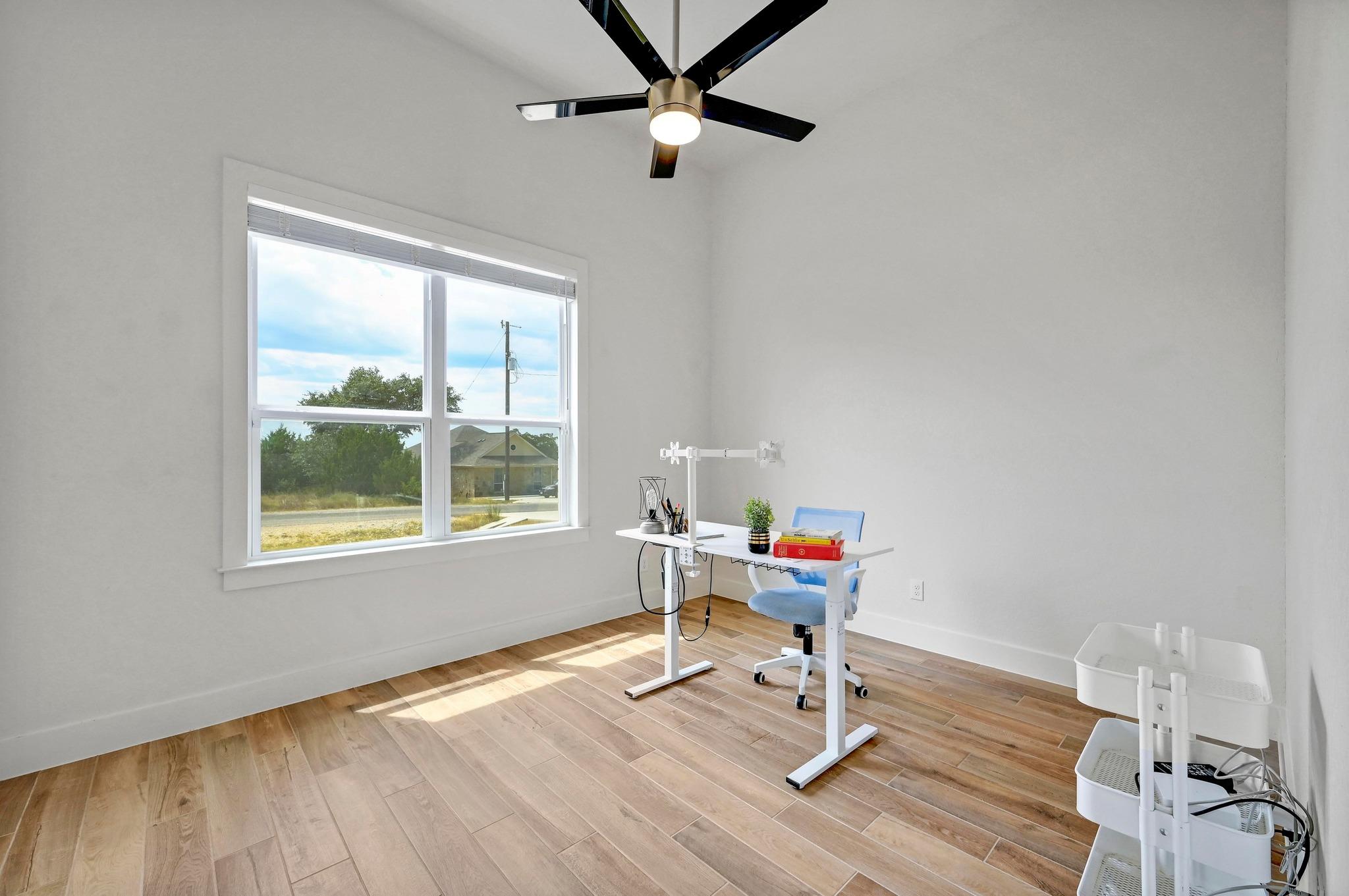 Image 29 of 40 For 105 Jacob Dearing St