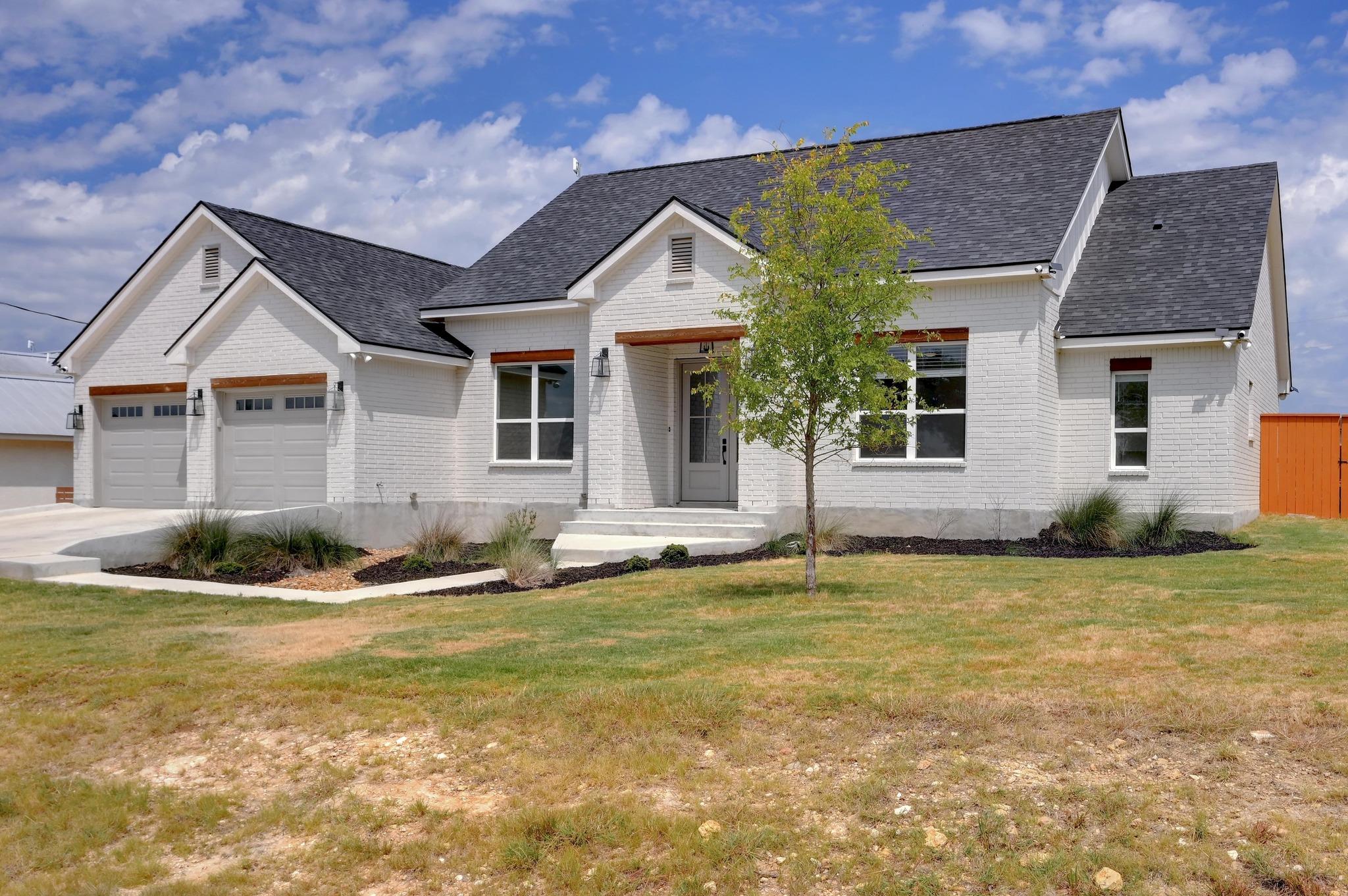 Image 3 of 40 For 105 Jacob Dearing St