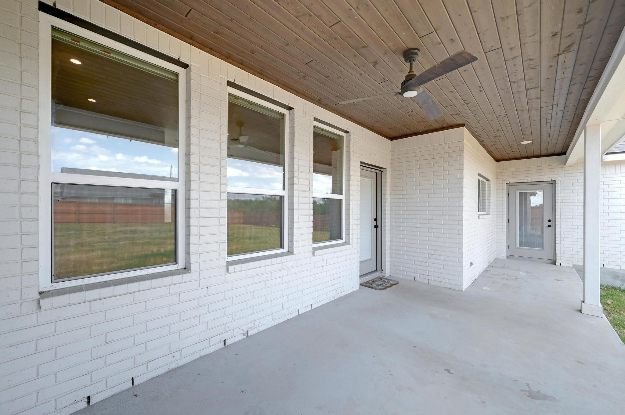 Image 37 of 40 For 105 Jacob Dearing St