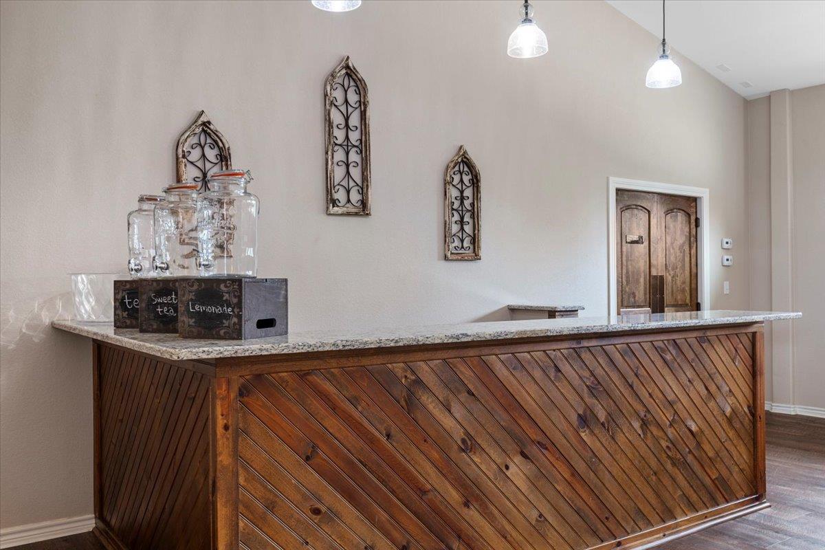 Image 17 of 40 For 178 Pine Tree Loop