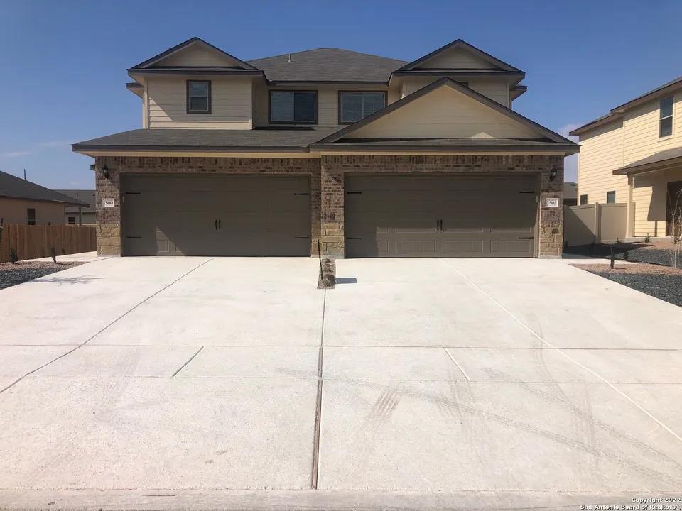 Details for 1500 Lucille St St, Seguin, TX 78155