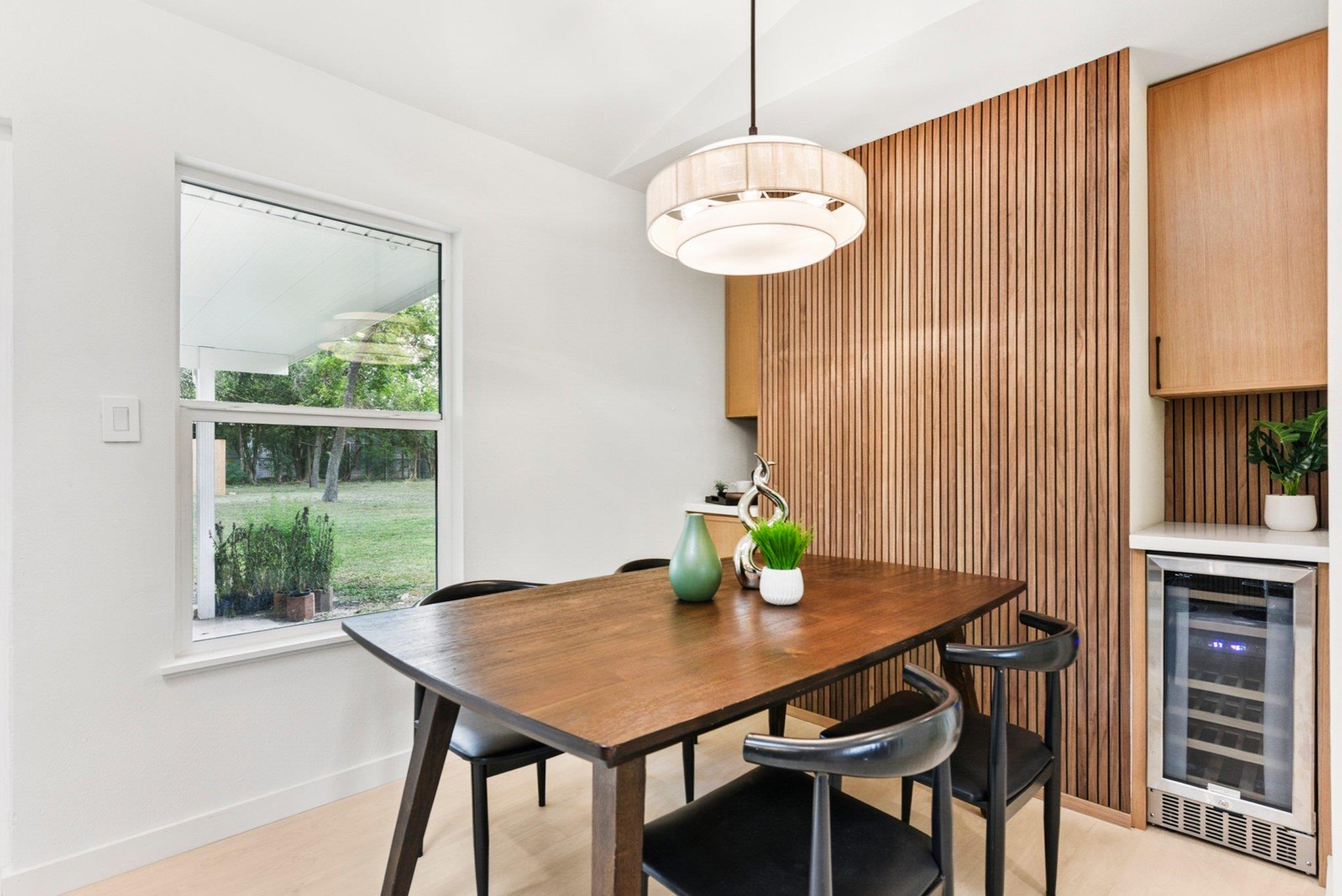 Image 11 of 39 For 7503 Carriage Dr