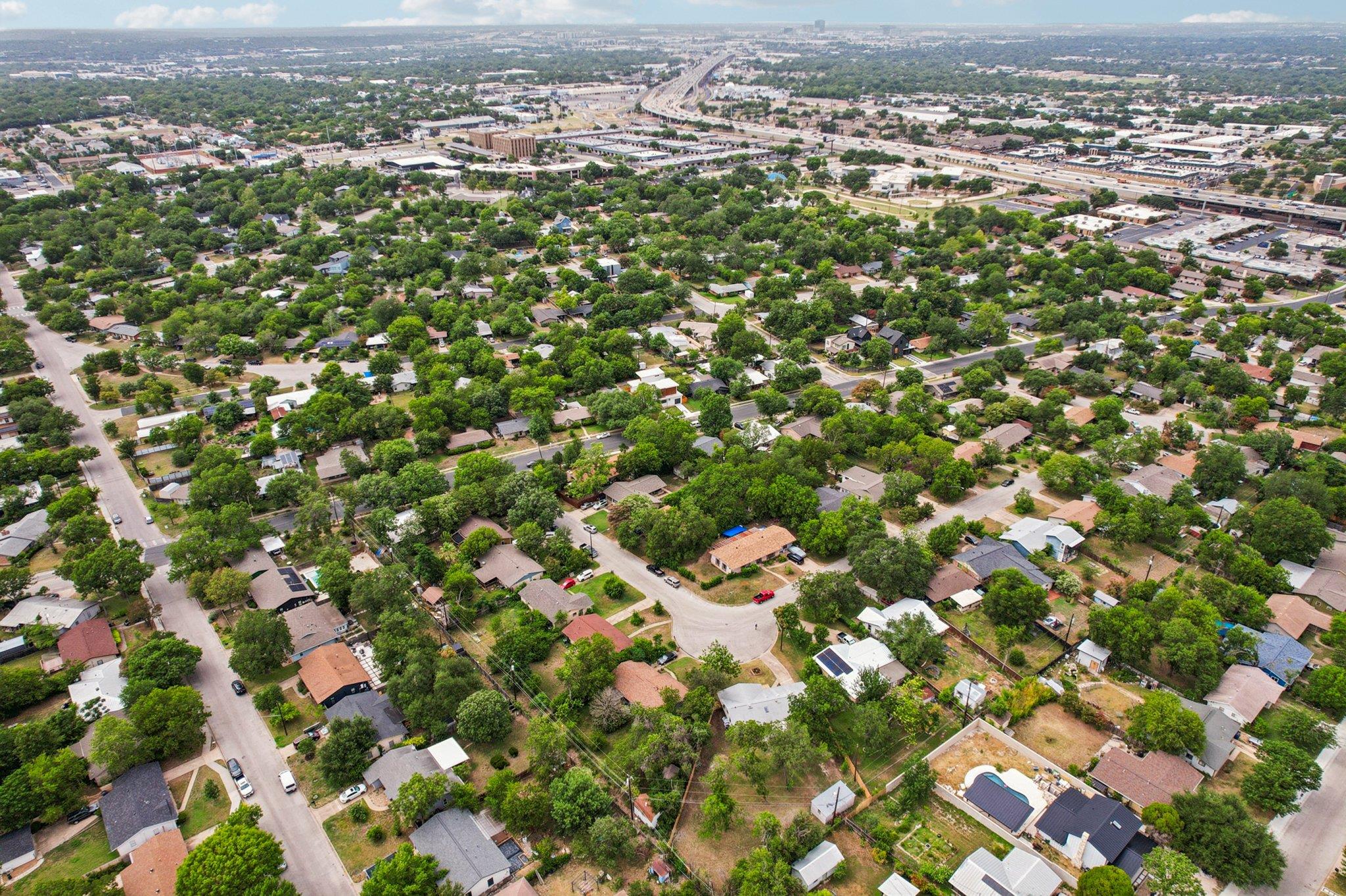 Image 39 of 39 For 7503 Carriage Dr