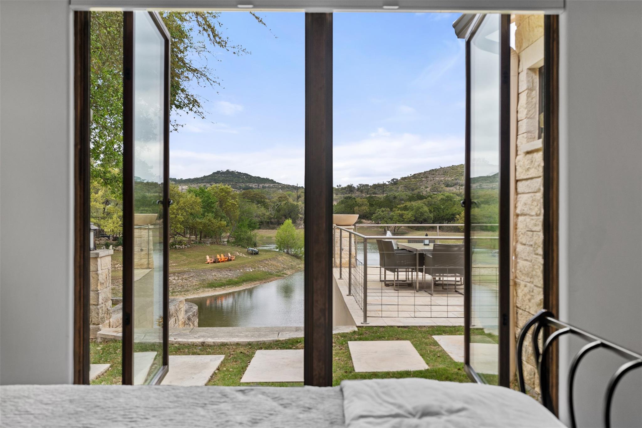 Image 17 of 40 For 101 Rolling Hills Rd