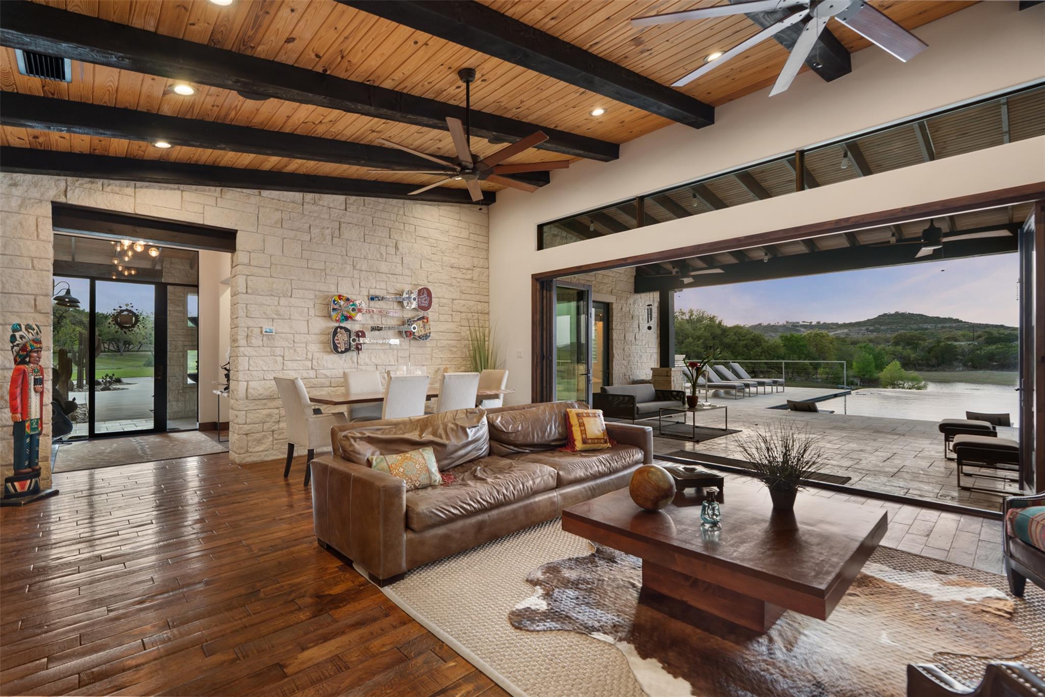 Image 4 of 40 For 101 Rolling Hills Rd