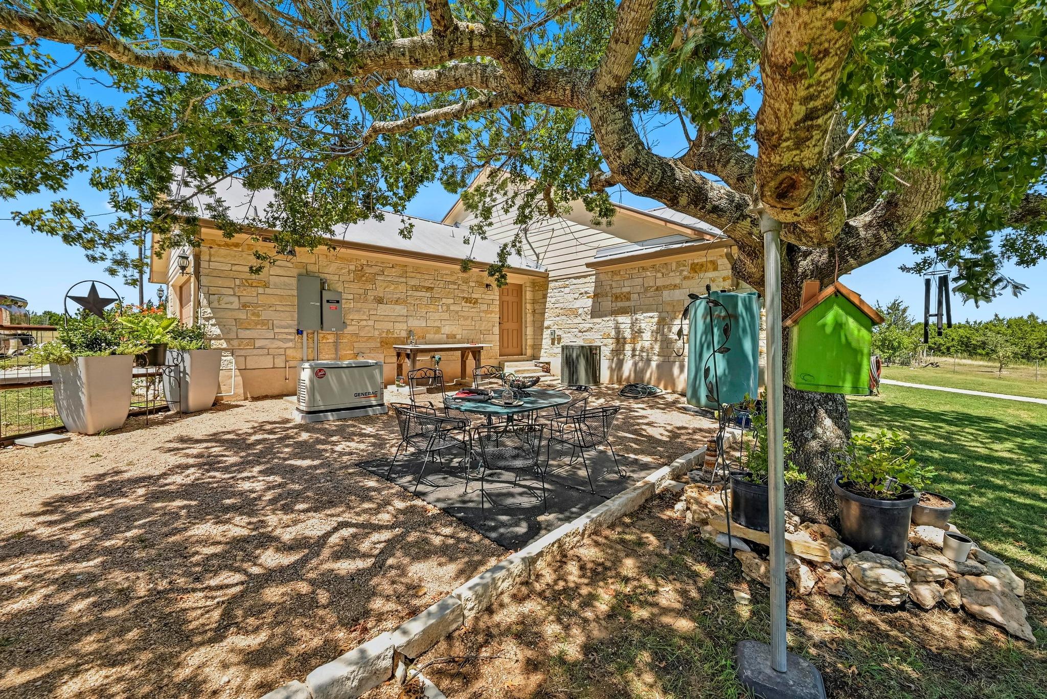 Image 21 of 27 For 560 Saddle Ridge Dr