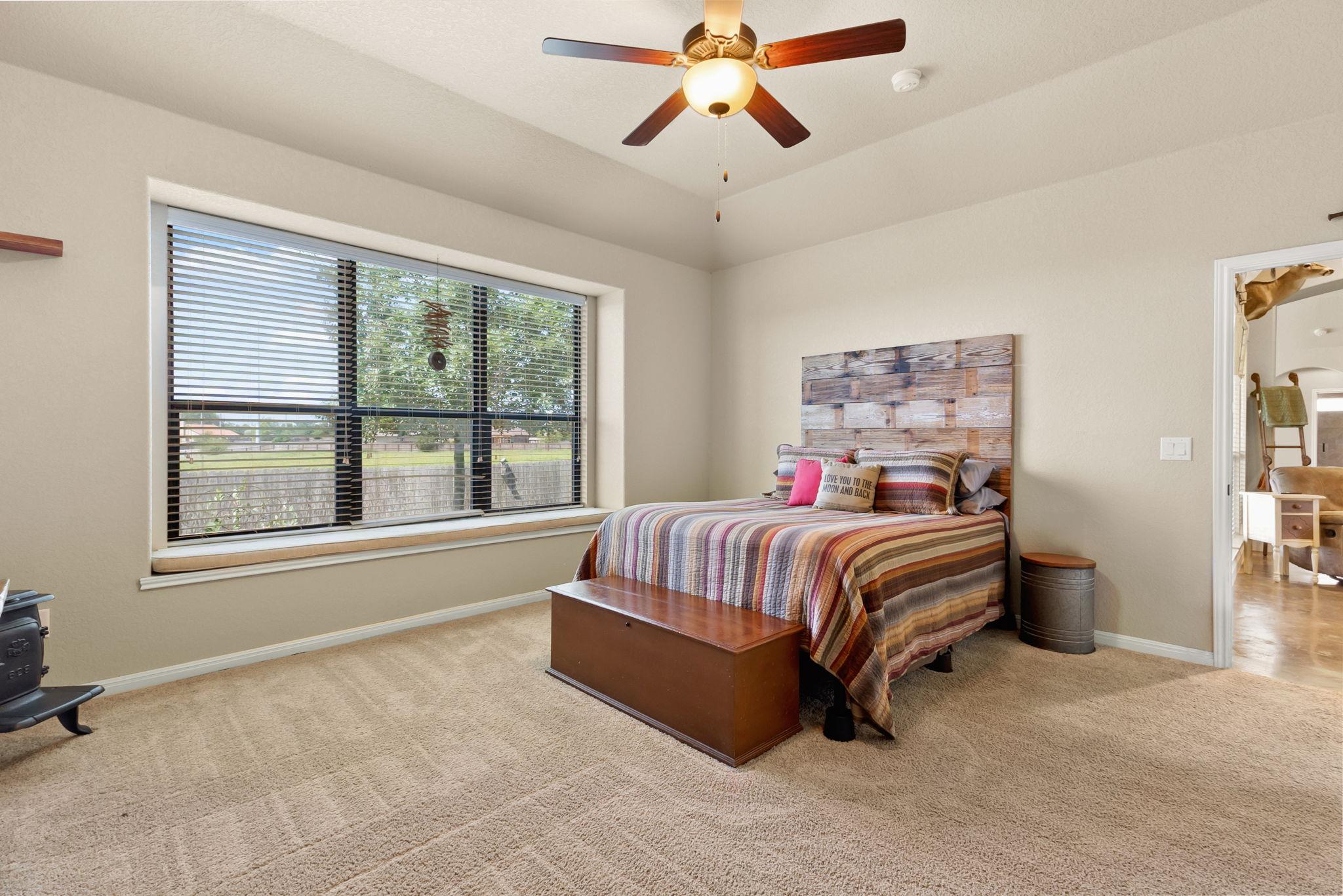 Image 16 of 32 For 2298 Sungate Dr