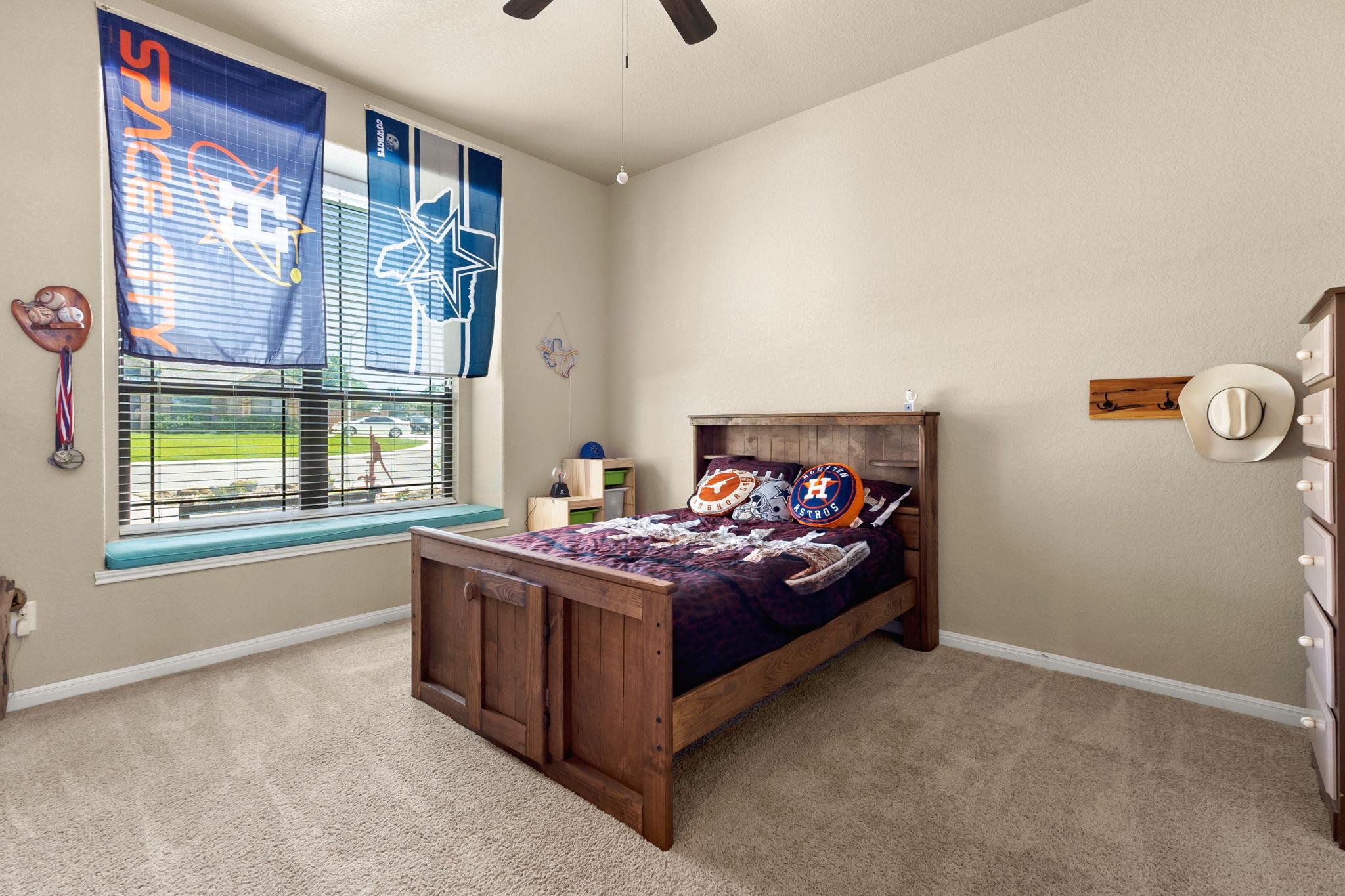 Image 22 of 32 For 2298 Sungate Dr