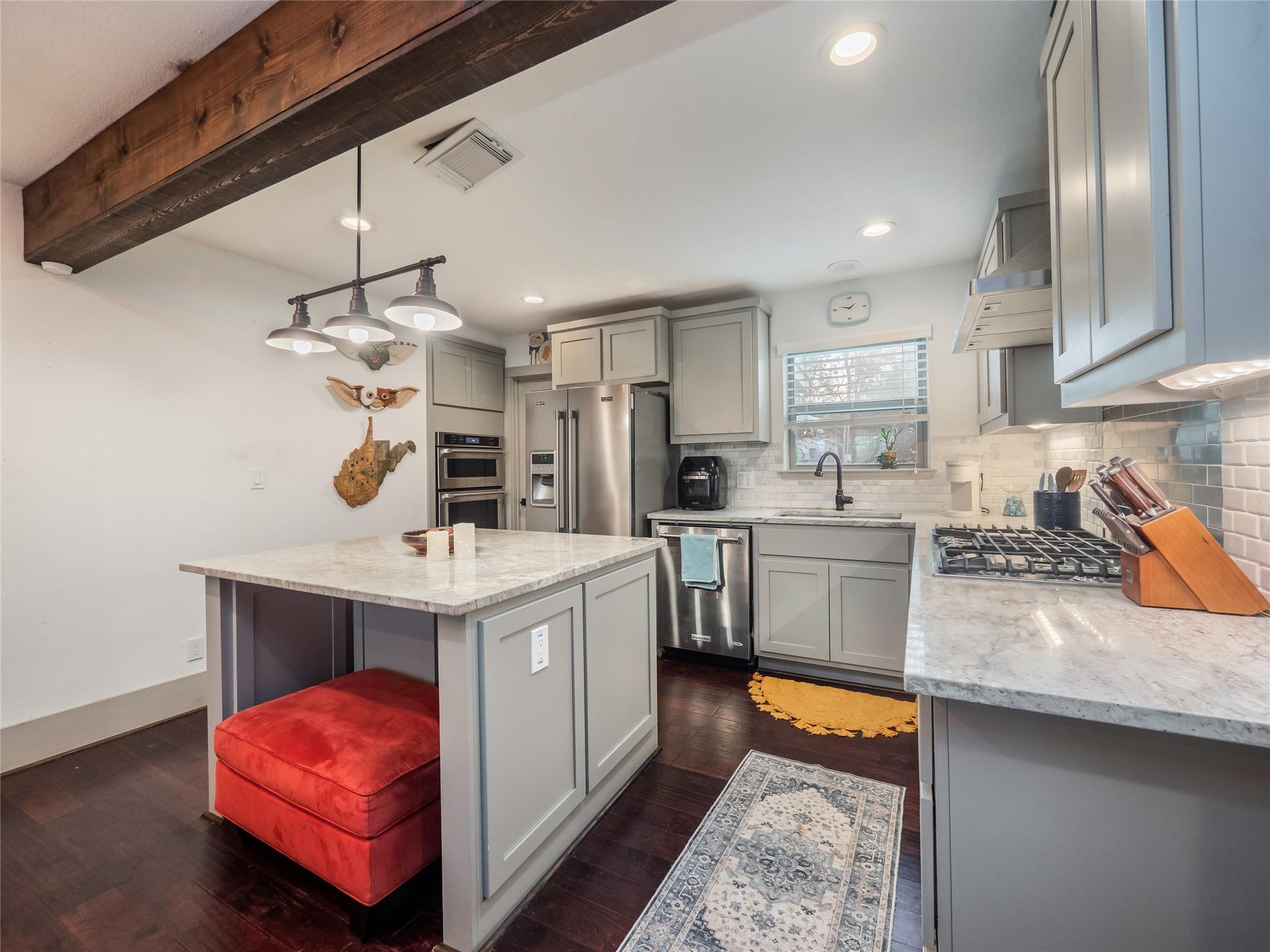 Image 9 of 37 For 5701 Avenue G