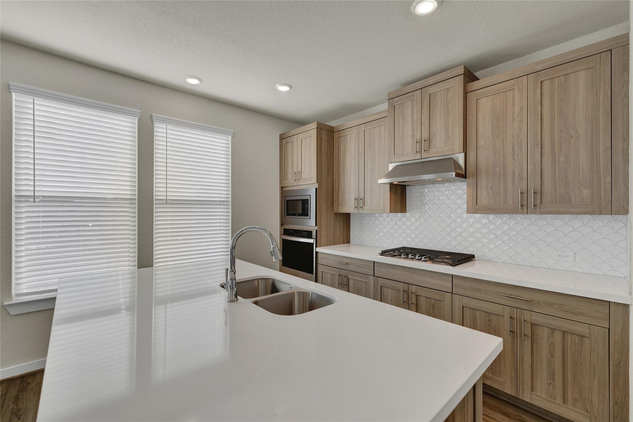 Image 10 of 40 For 15418 Ivory Hills Hls