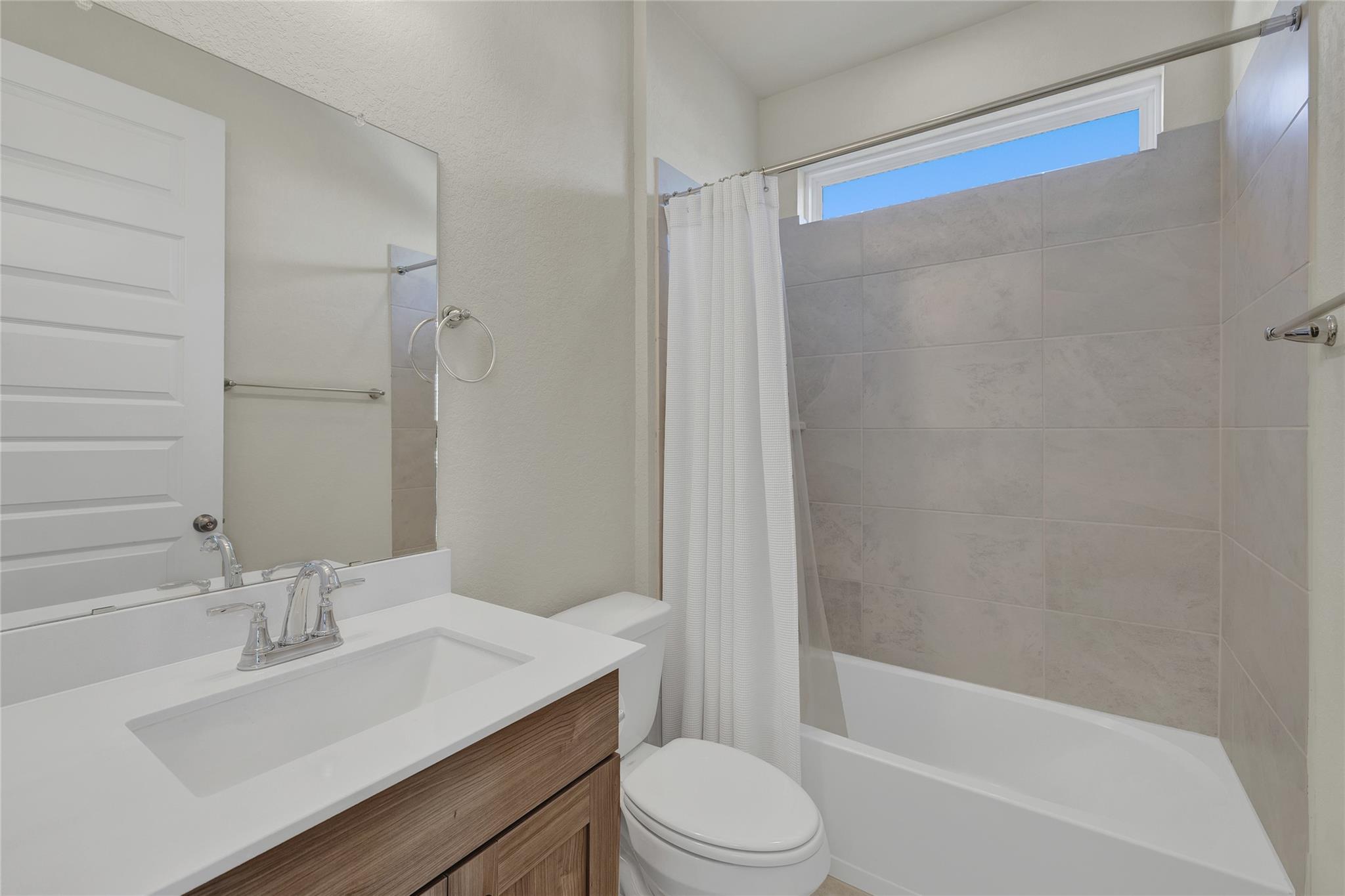 Image 23 of 40 For 15418 Ivory Hills Hls