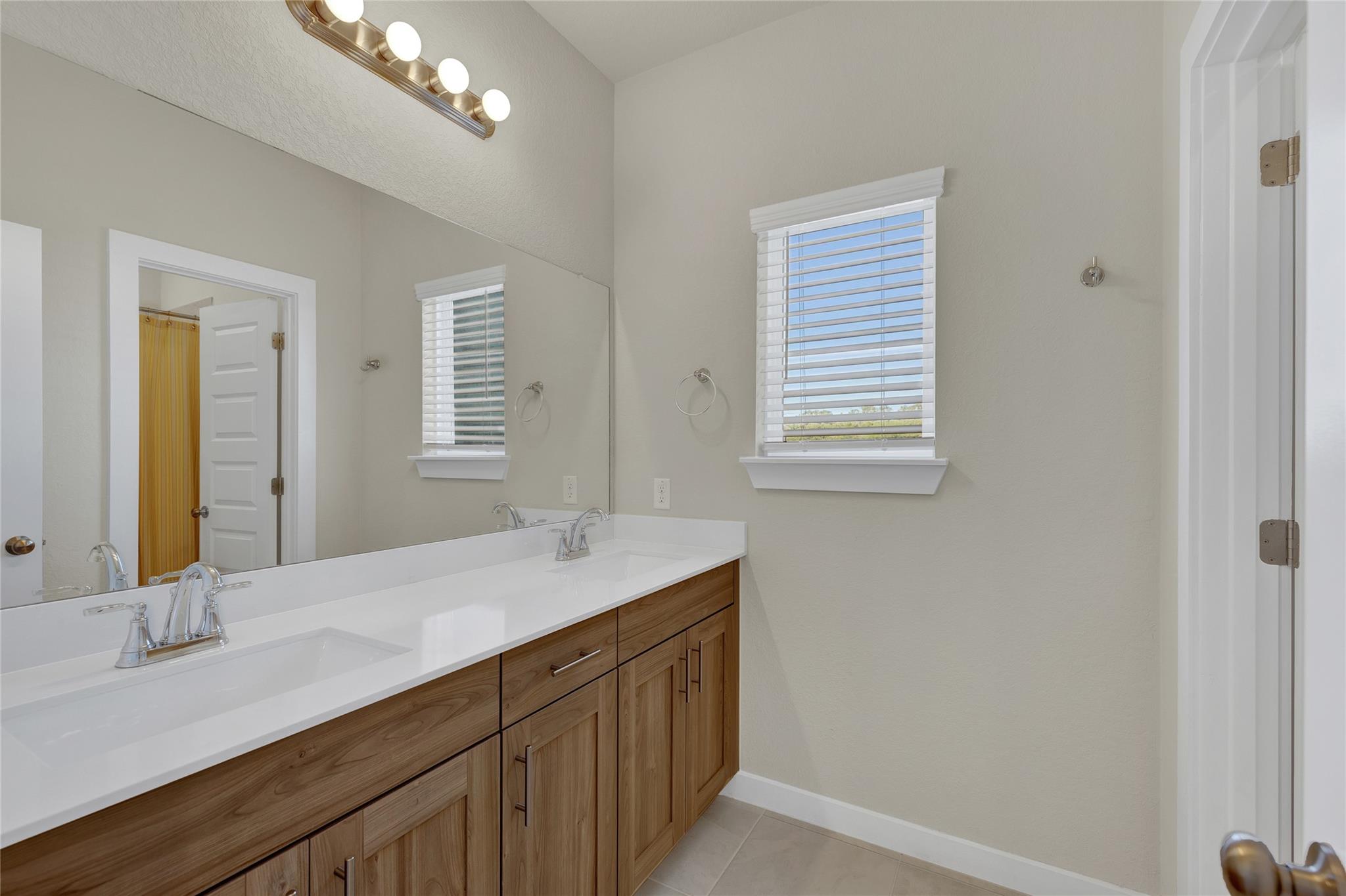 Image 28 of 40 For 15418 Ivory Hills Hls