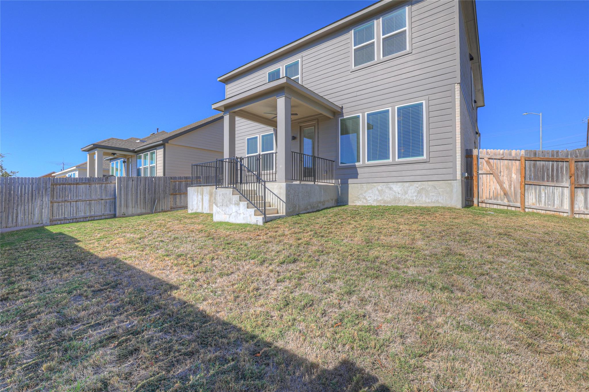 Image 36 of 40 For 15418 Ivory Hills Hls