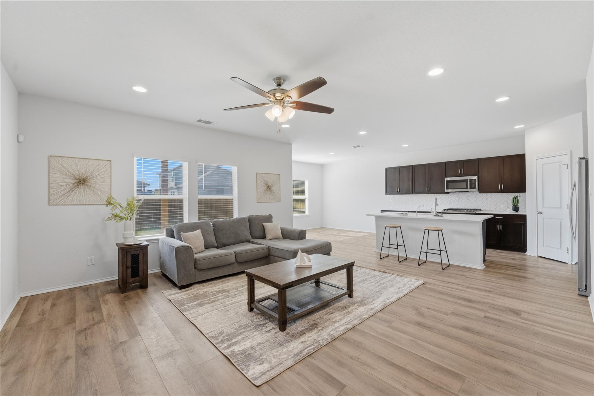 Image 13 of 39 For 2946 Wolfcreek Dr