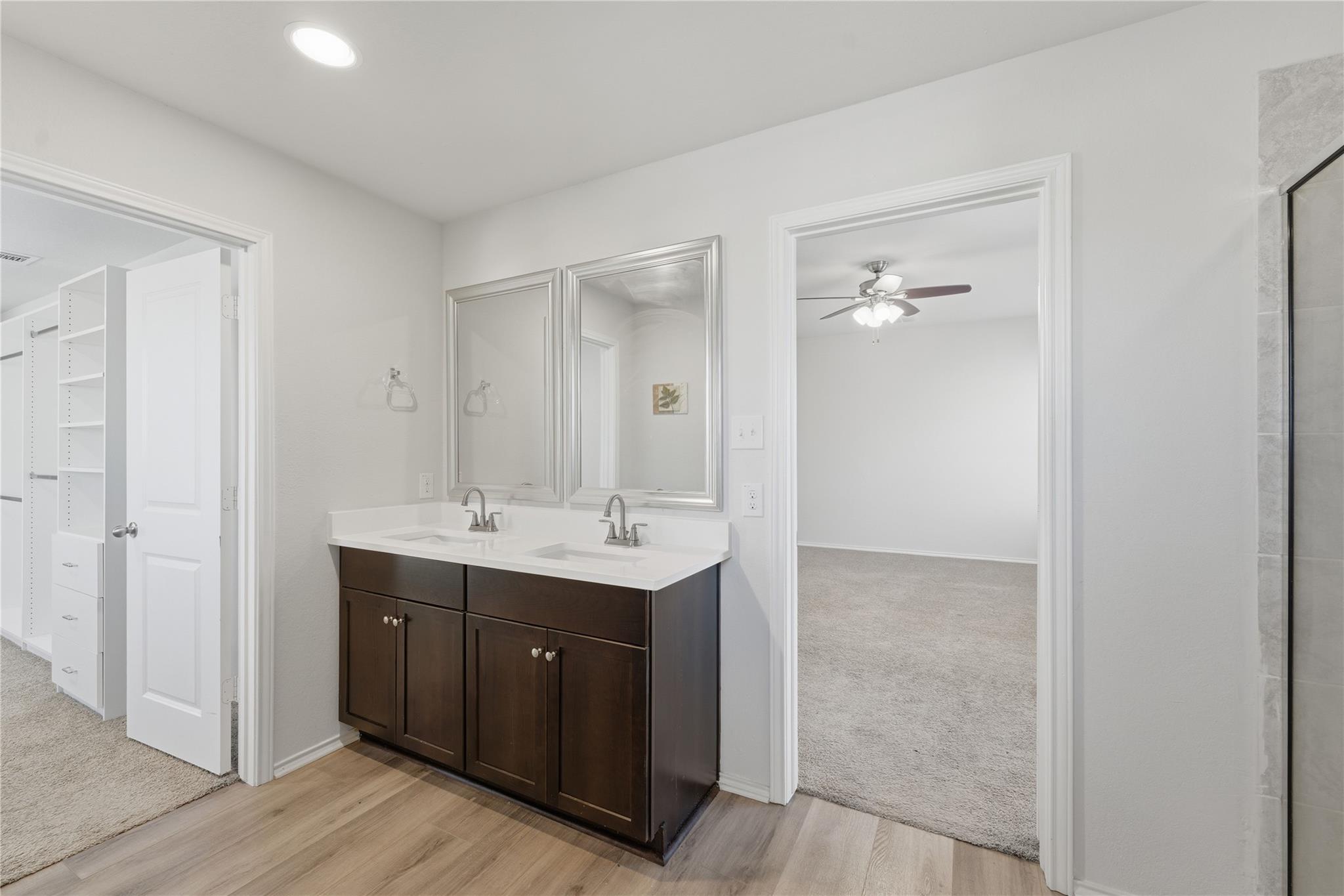 Image 16 of 39 For 2946 Wolfcreek Dr