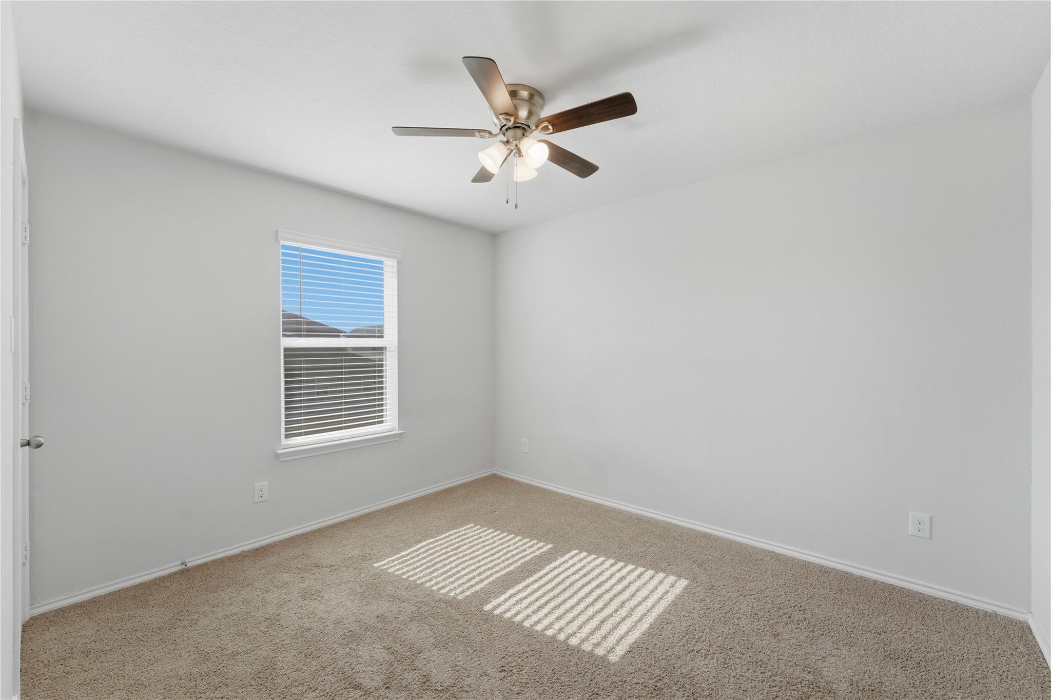 Image 25 of 39 For 2946 Wolfcreek Dr