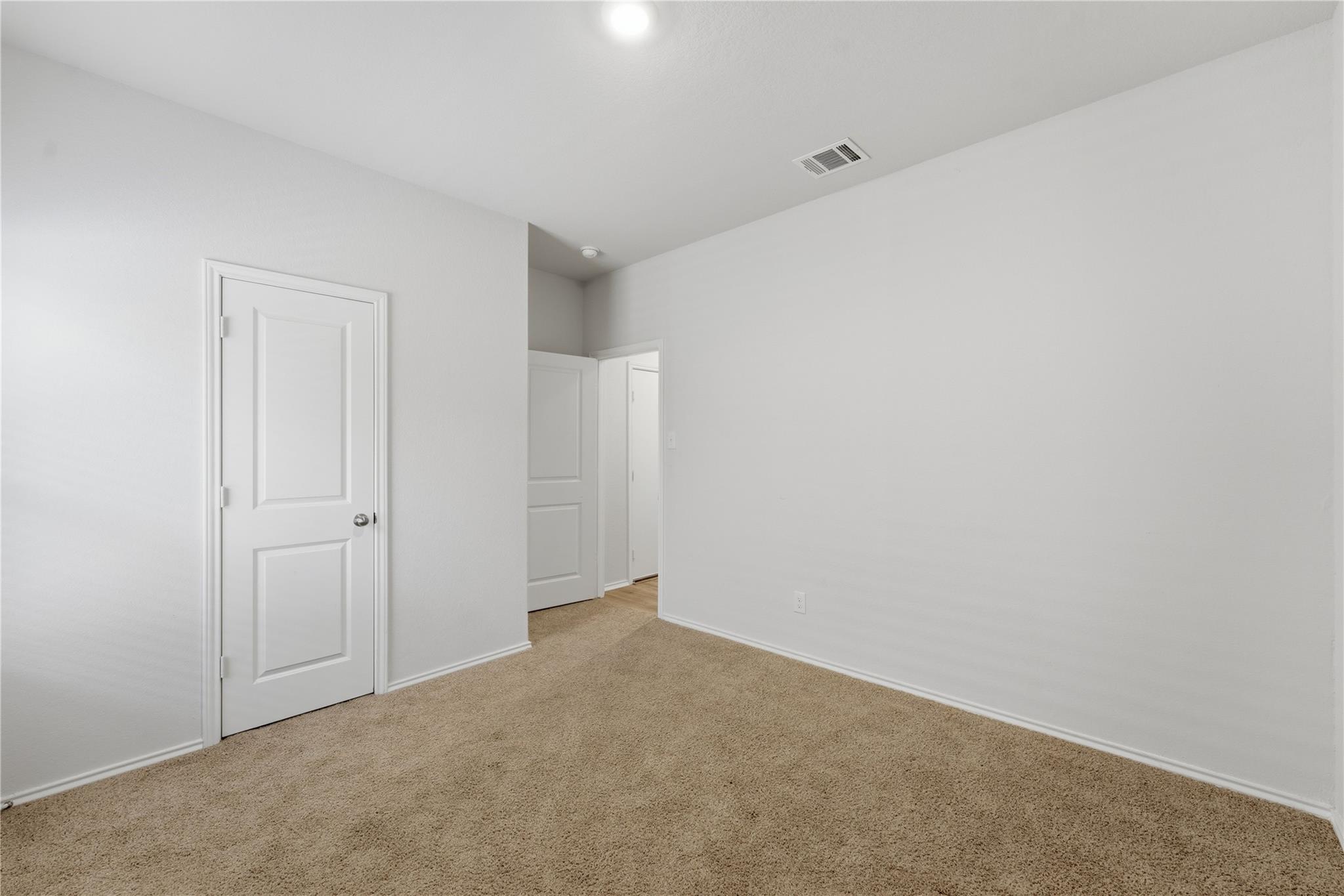 Image 32 of 39 For 2946 Wolfcreek Dr