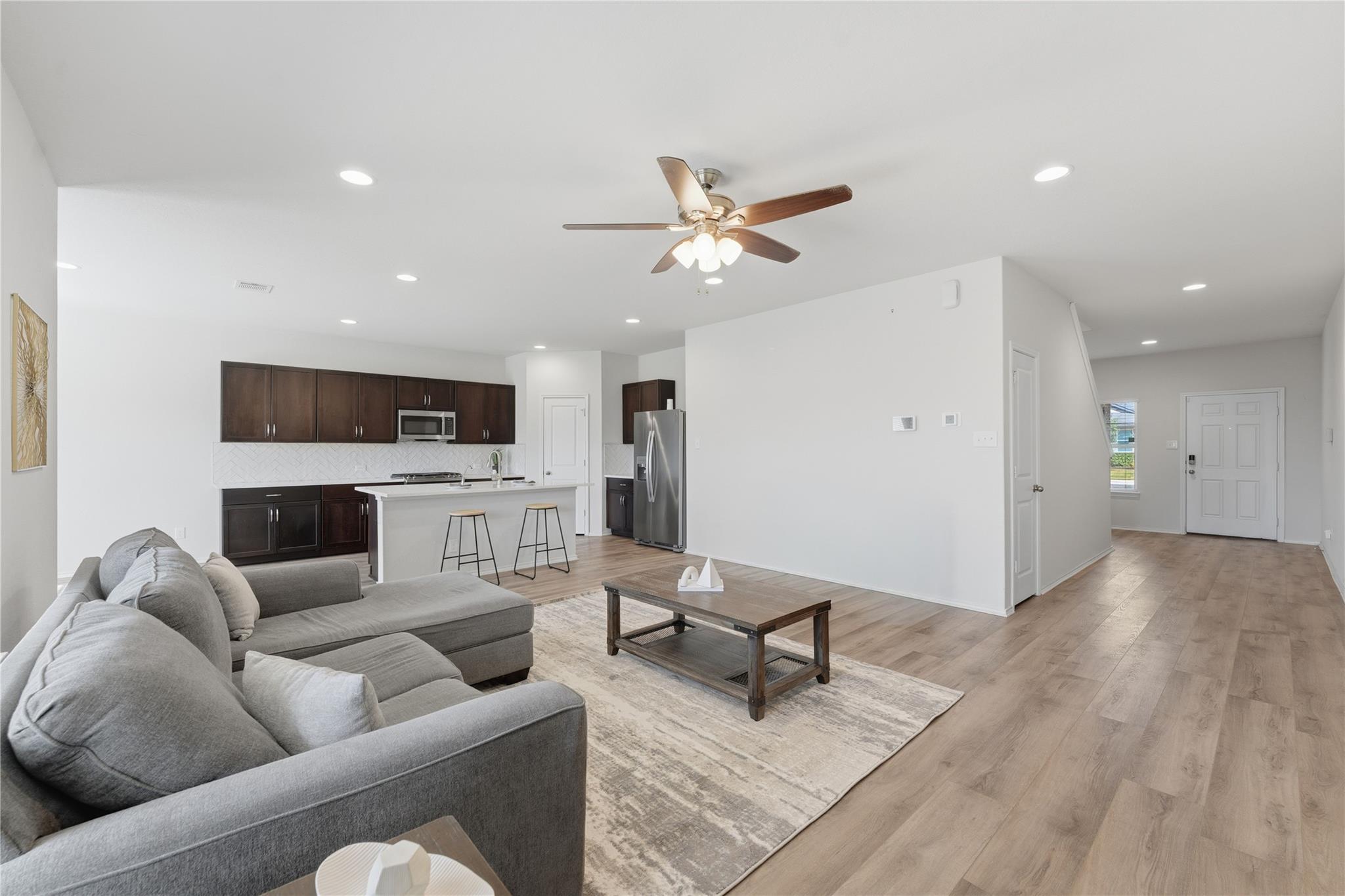 Image 8 of 39 For 2946 Wolfcreek Dr