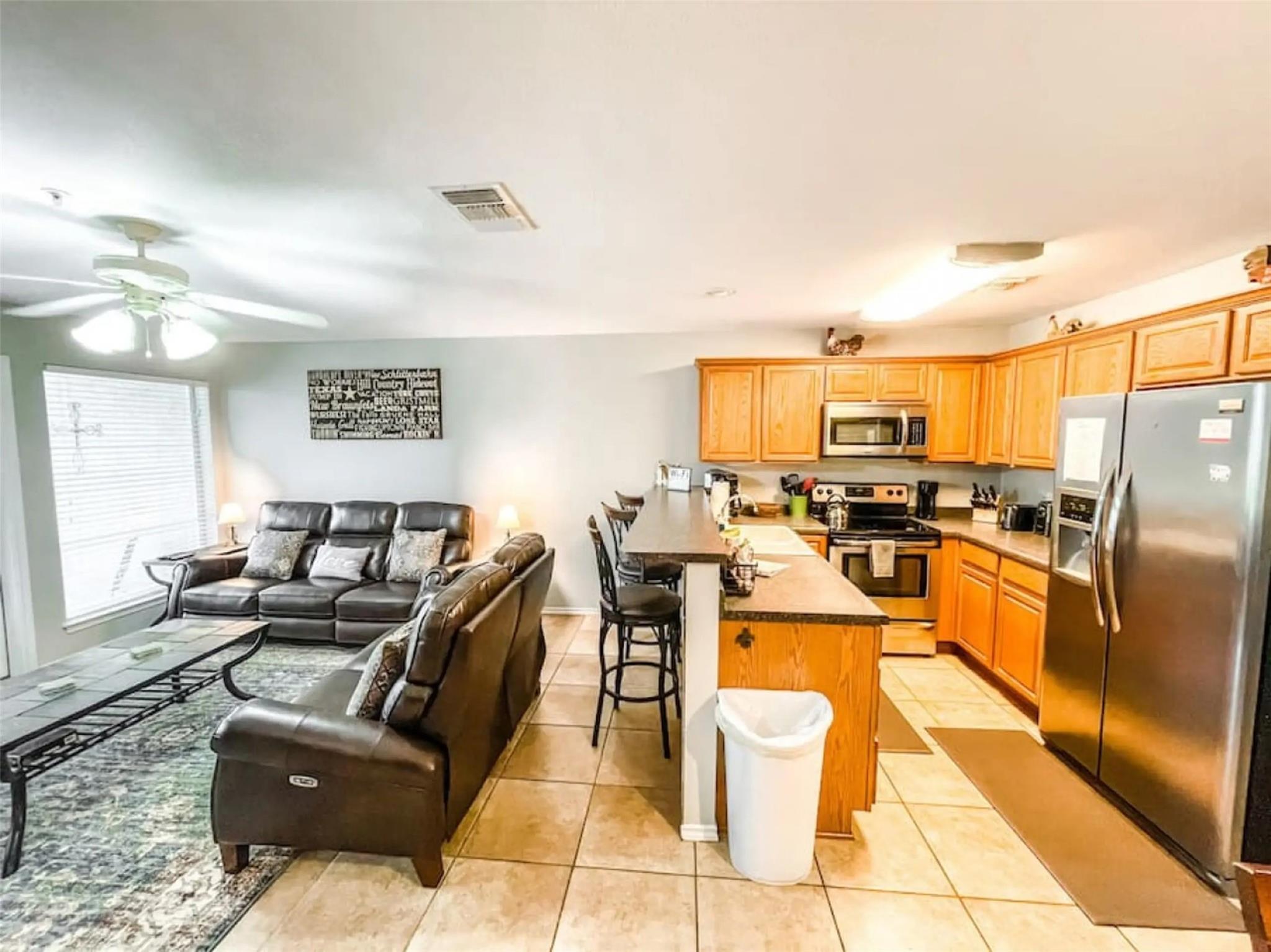 Image 5 of 21 For 730 Mather St