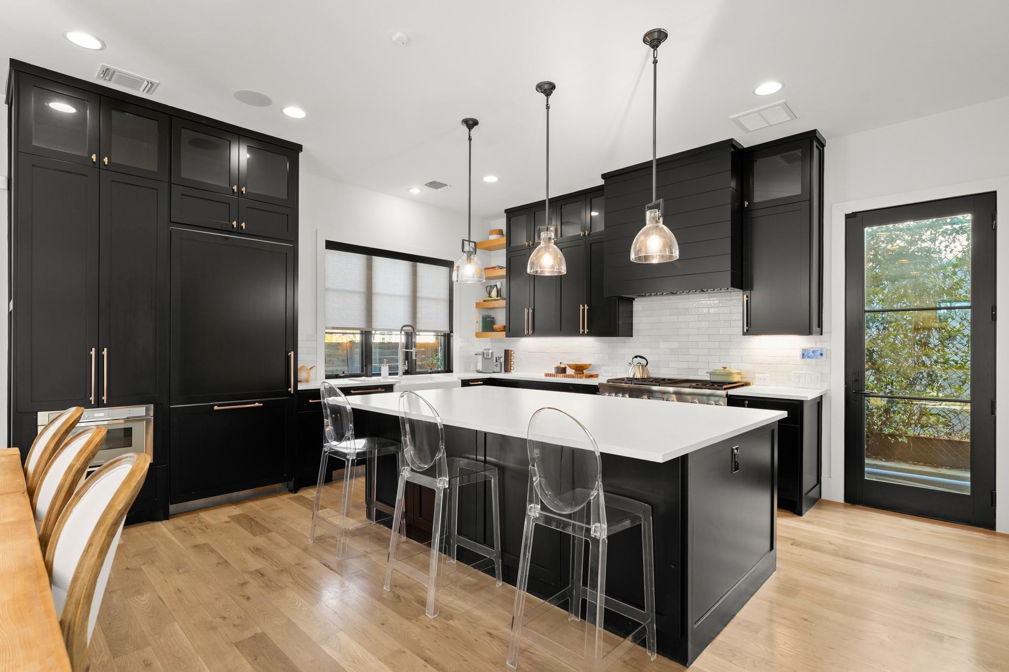 Image 12 of 39 For 802 Pressler St