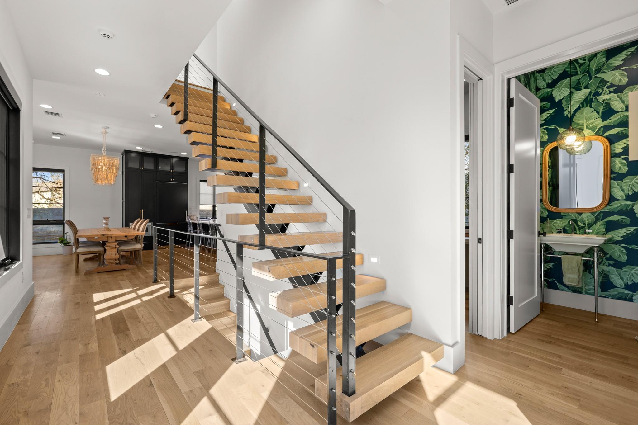 Image 17 of 39 For 802 Pressler St