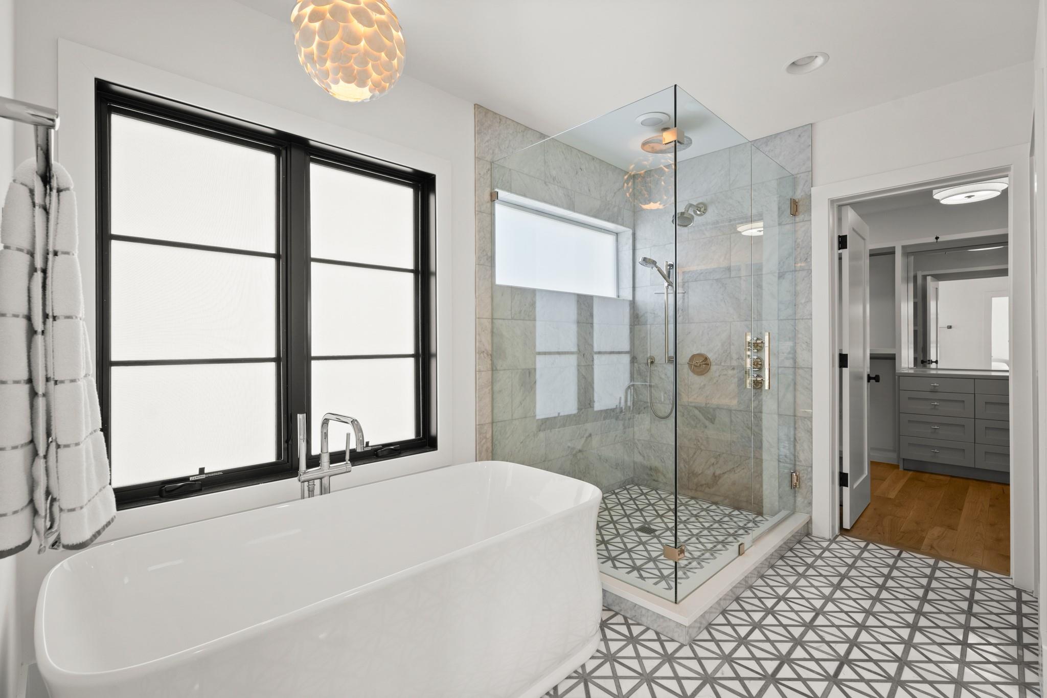 Image 20 of 39 For 802 Pressler St