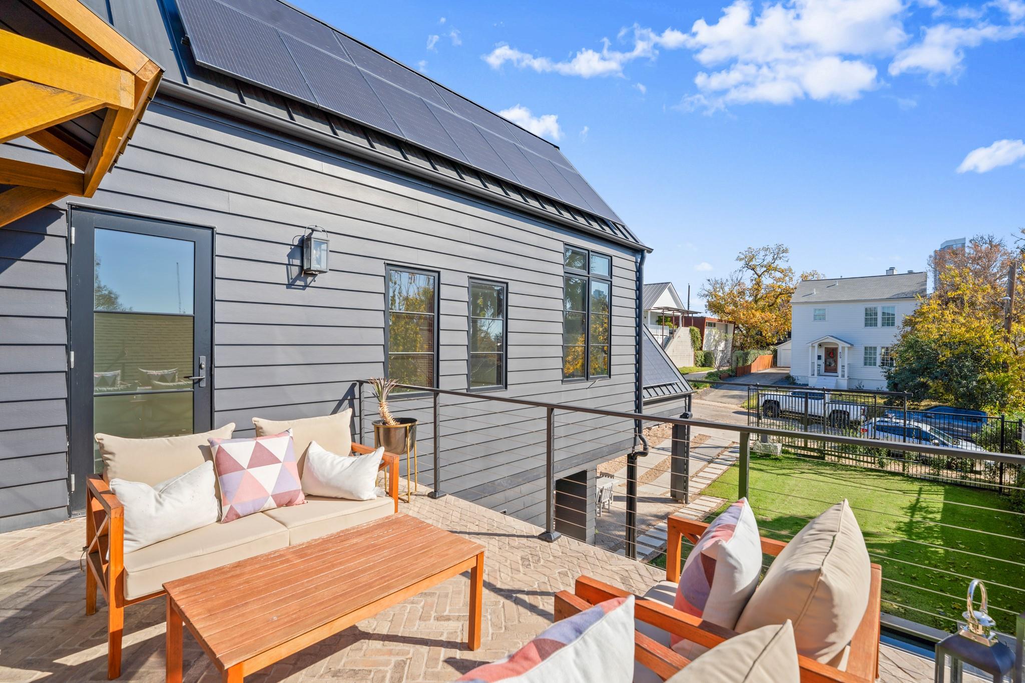 Image 22 of 39 For 802 Pressler St