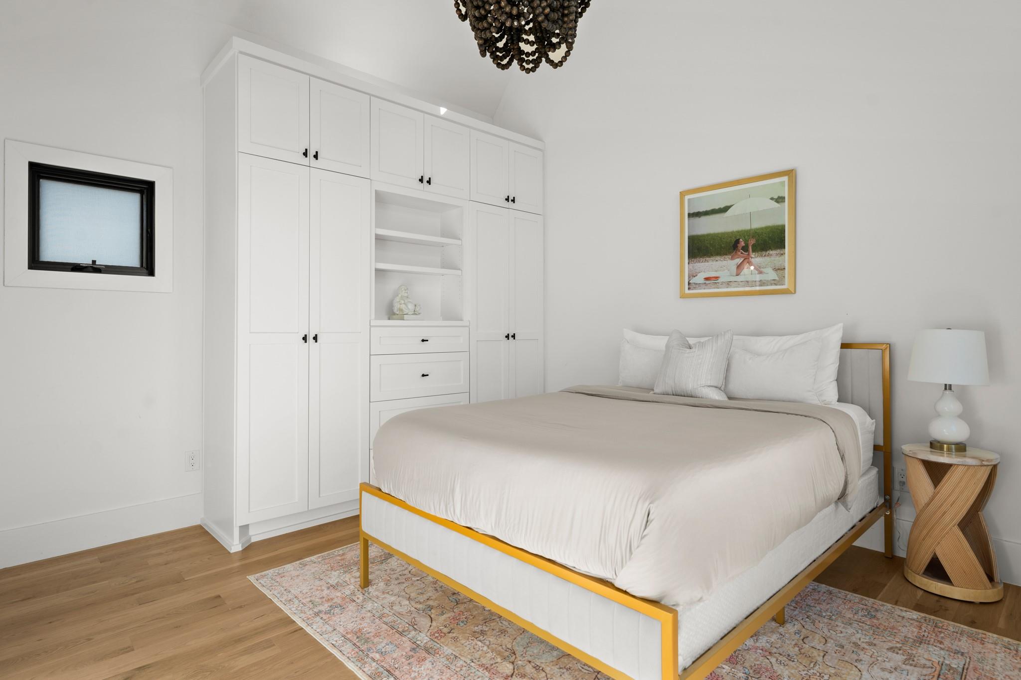 Image 24 of 39 For 802 Pressler St