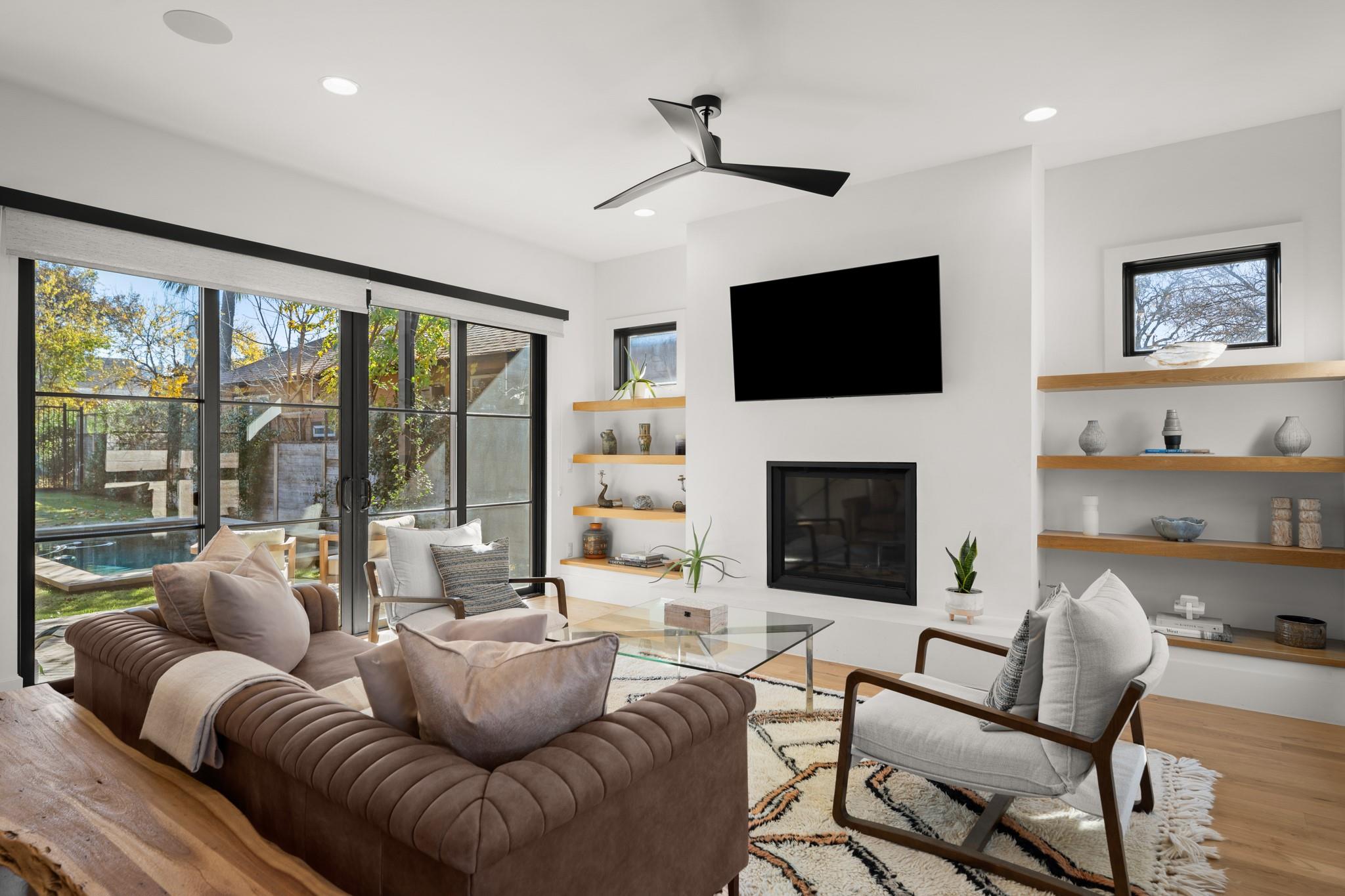 Image 7 of 39 For 802 Pressler St