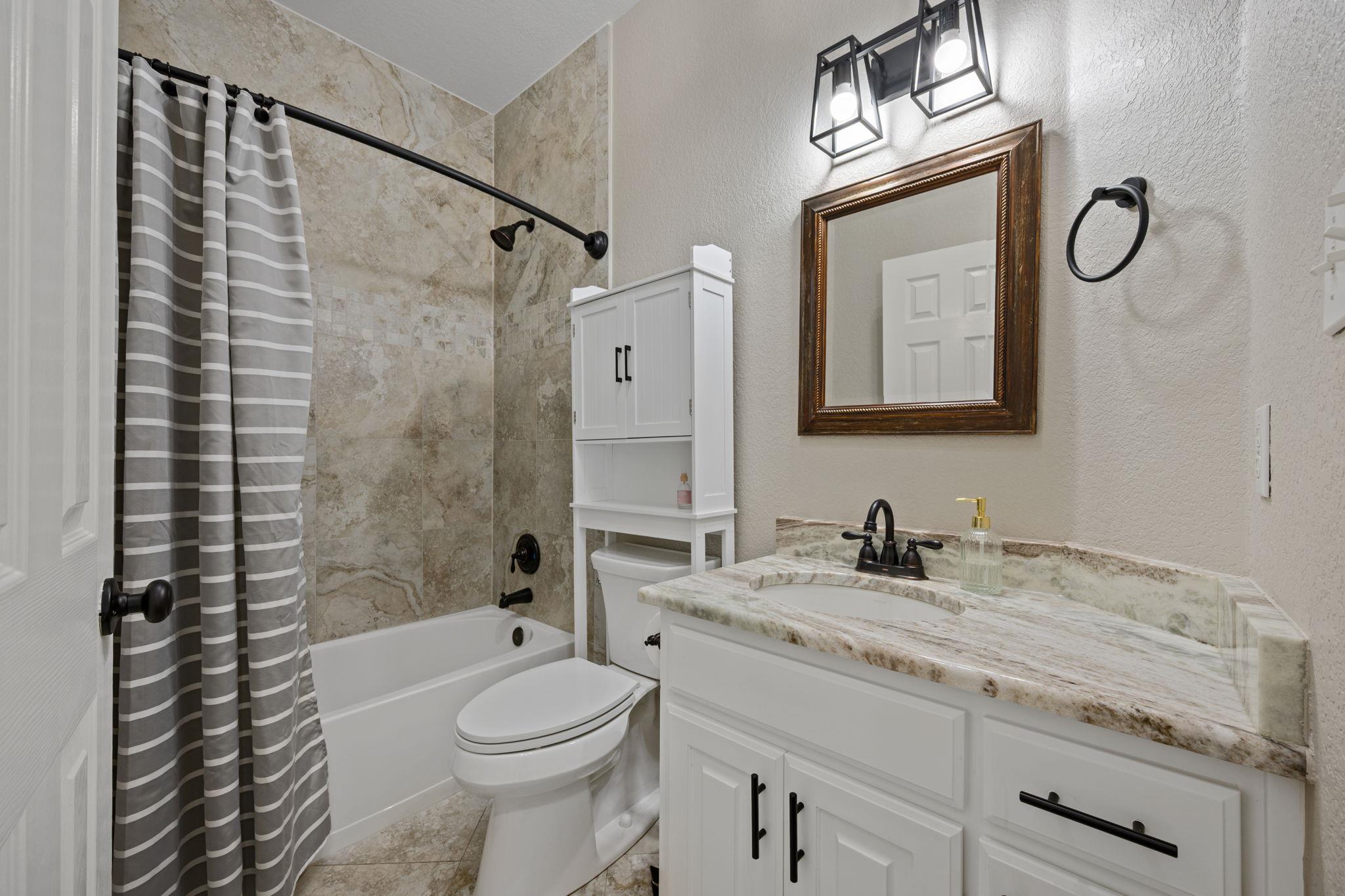 Image 25 of 40 For 1005 Cedar Crest Cv