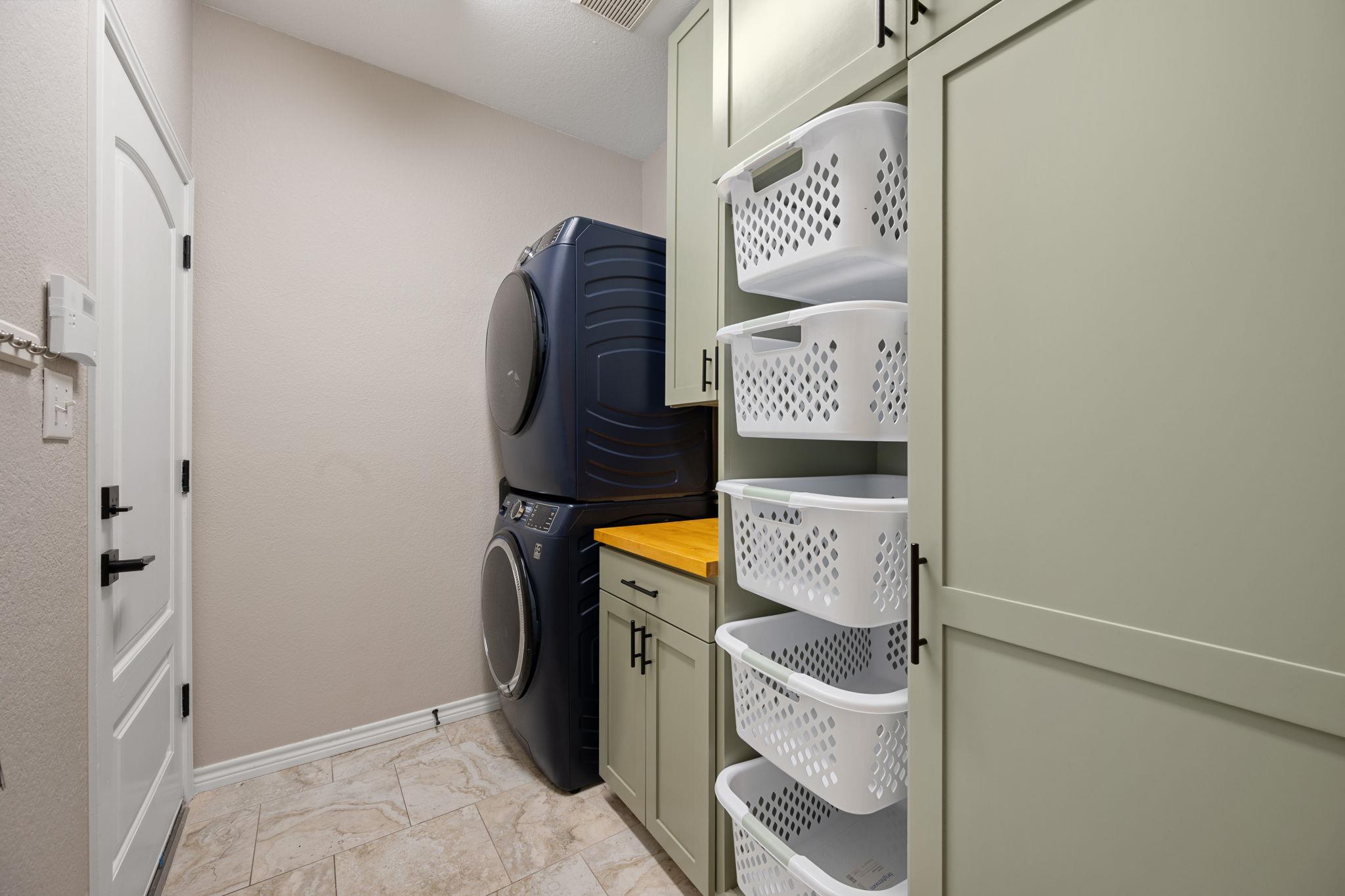 Image 29 of 40 For 1005 Cedar Crest Cv