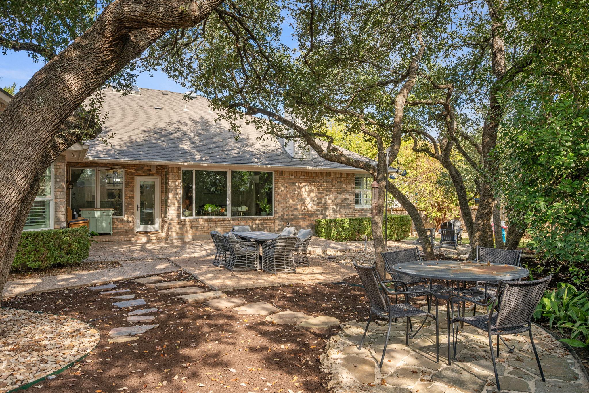 Image 33 of 40 For 1005 Cedar Crest Cv